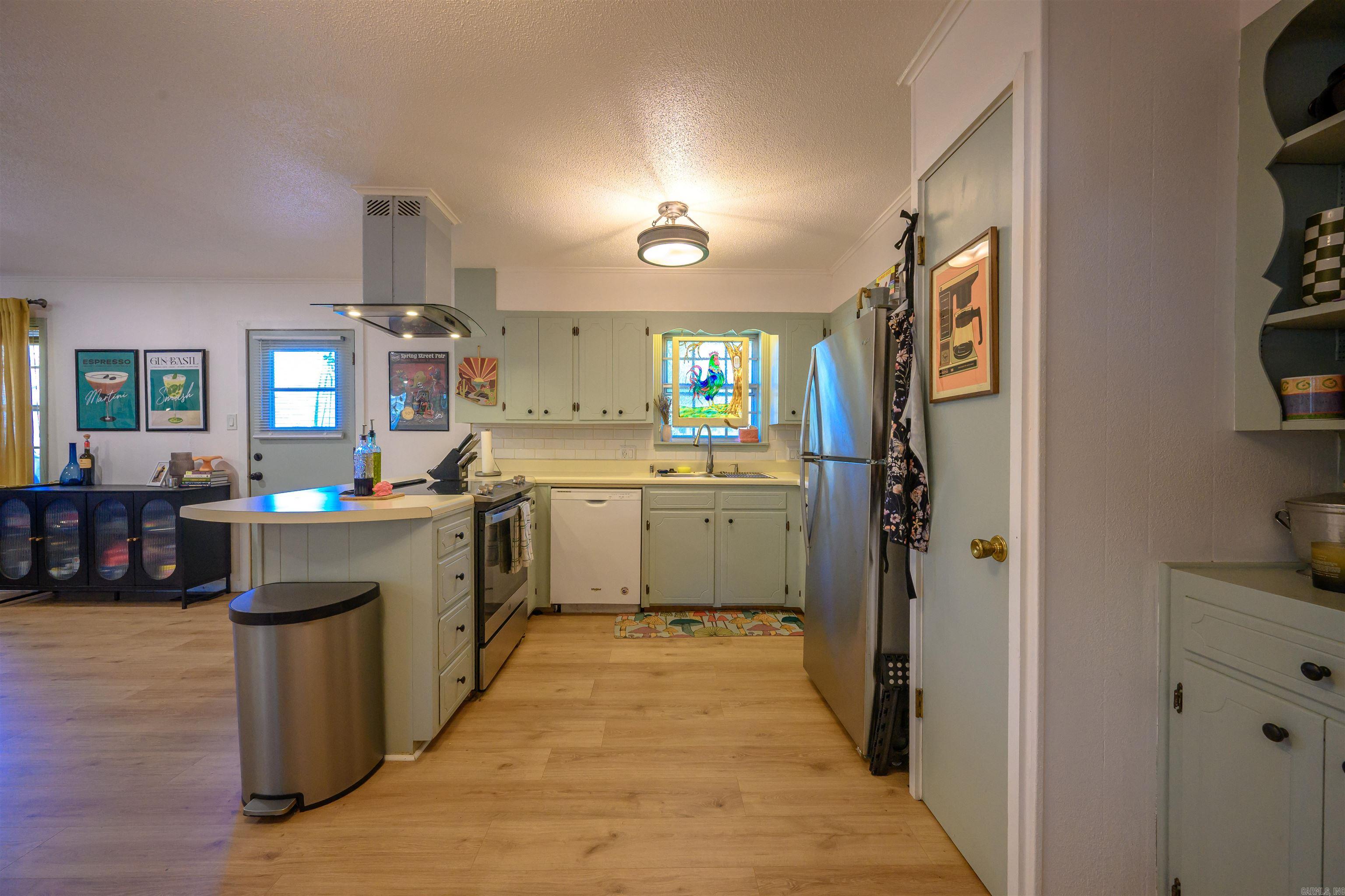 Sunny Hill - Residential