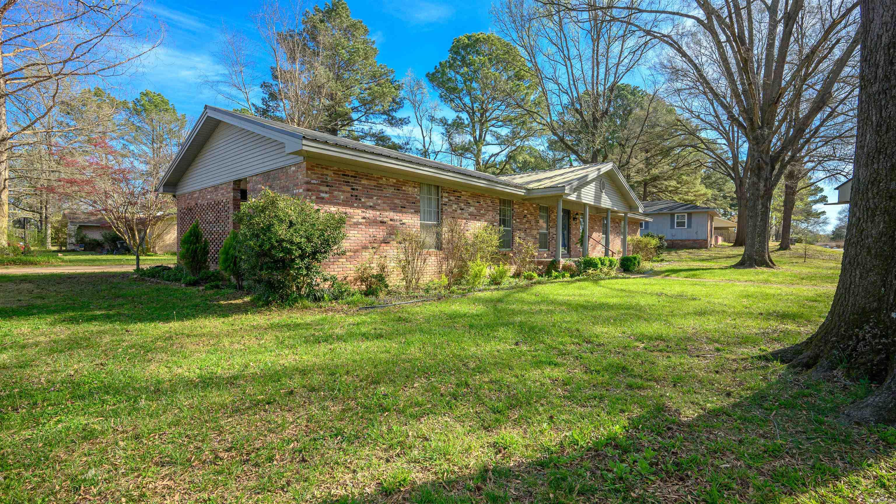 Sunny Hill - Residential