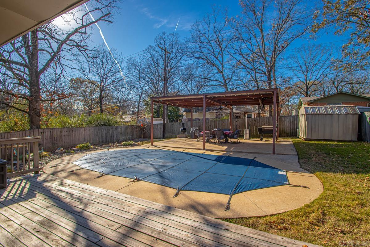 CLUB ROAD TERRACE - Residential