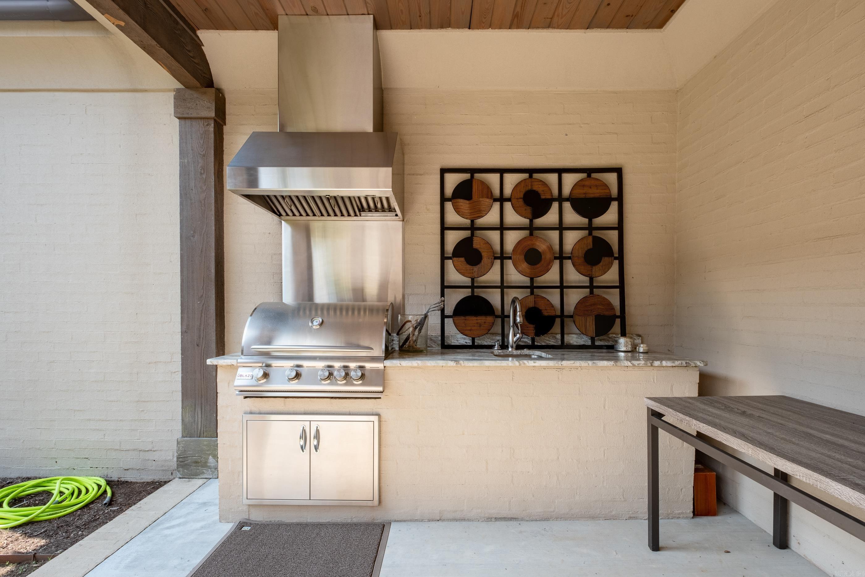 CHENAL VALLEY HALLEN COURT - Residential