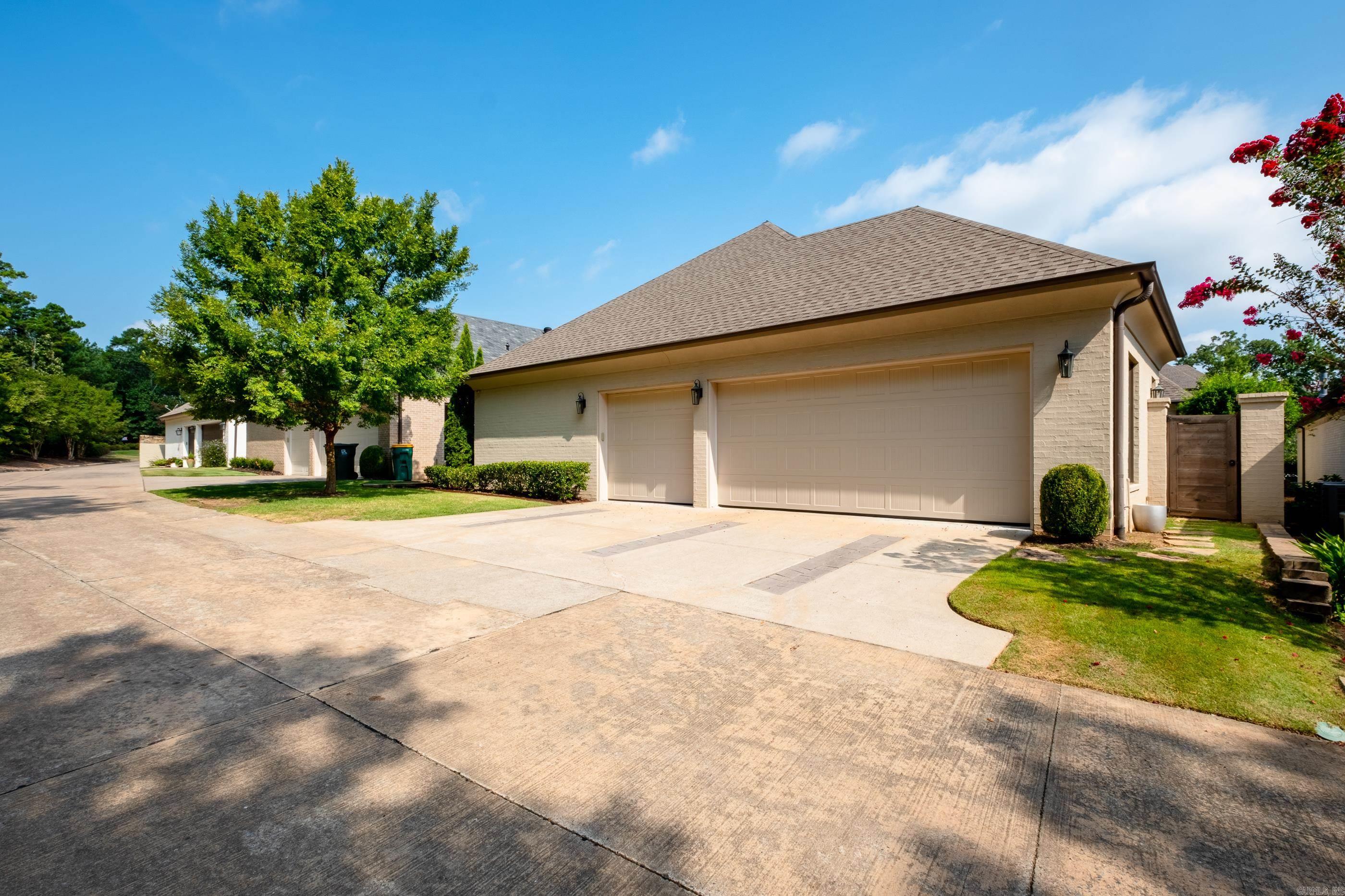 CHENAL VALLEY HALLEN COURT - Residential