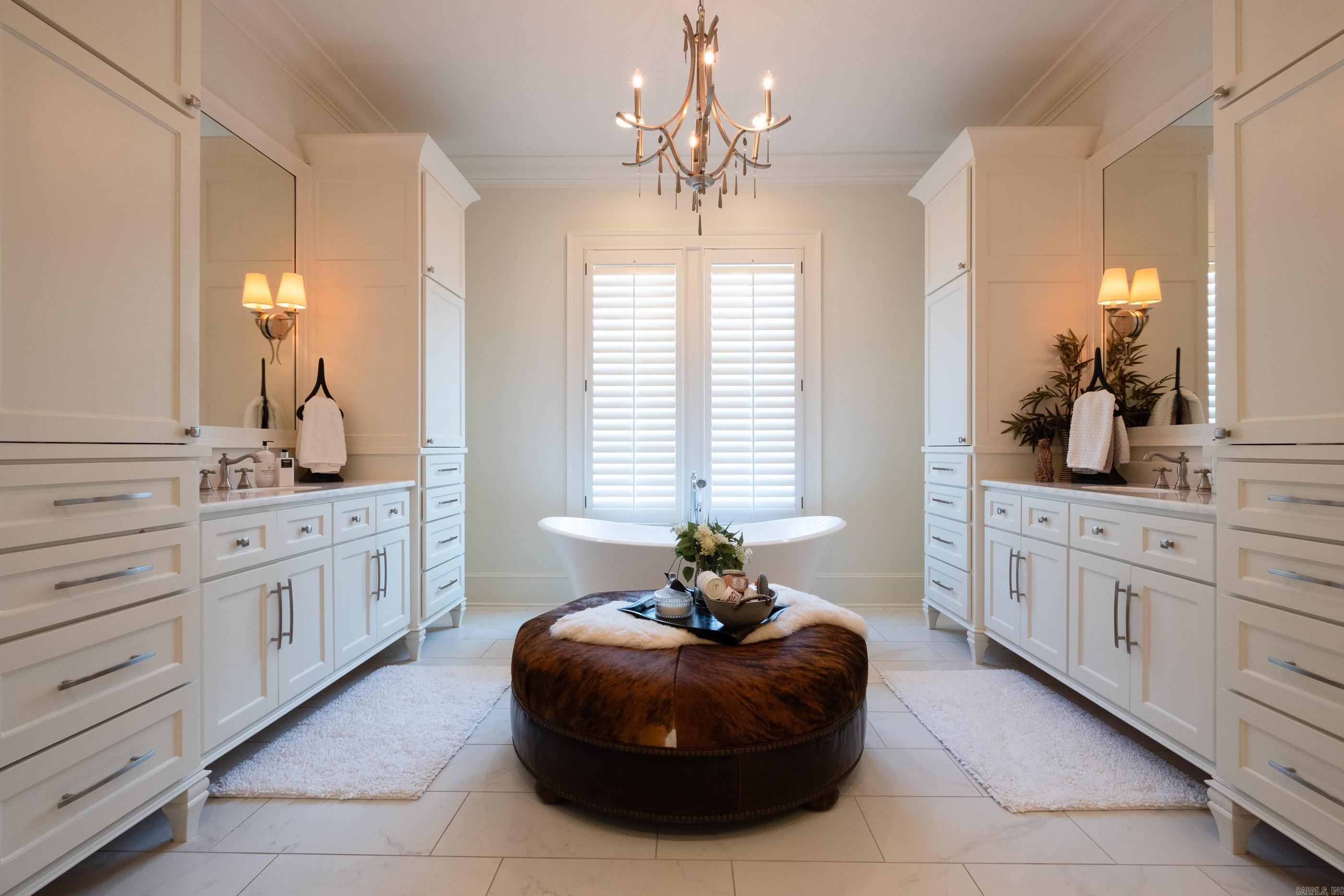 CHENAL VALLEY HALLEN COURT - Residential