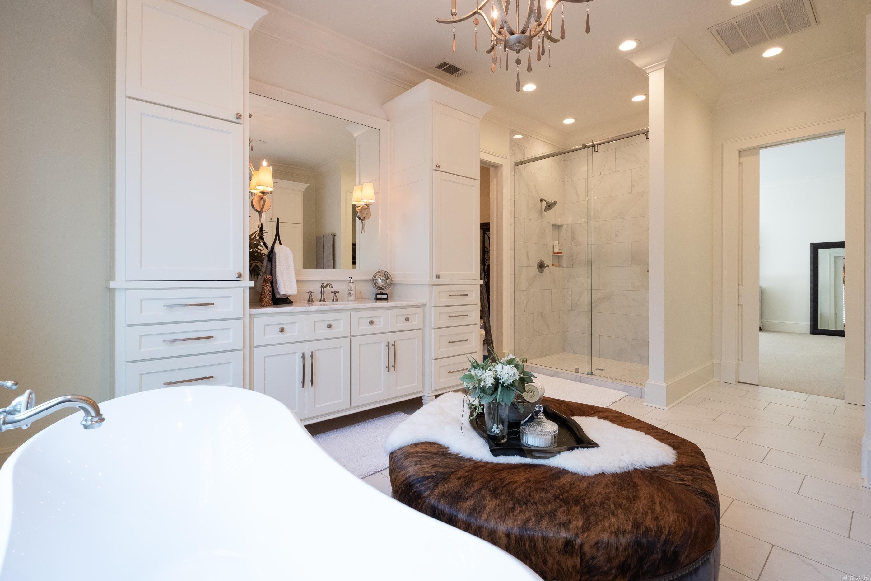 CHENAL VALLEY HALLEN COURT - Residential