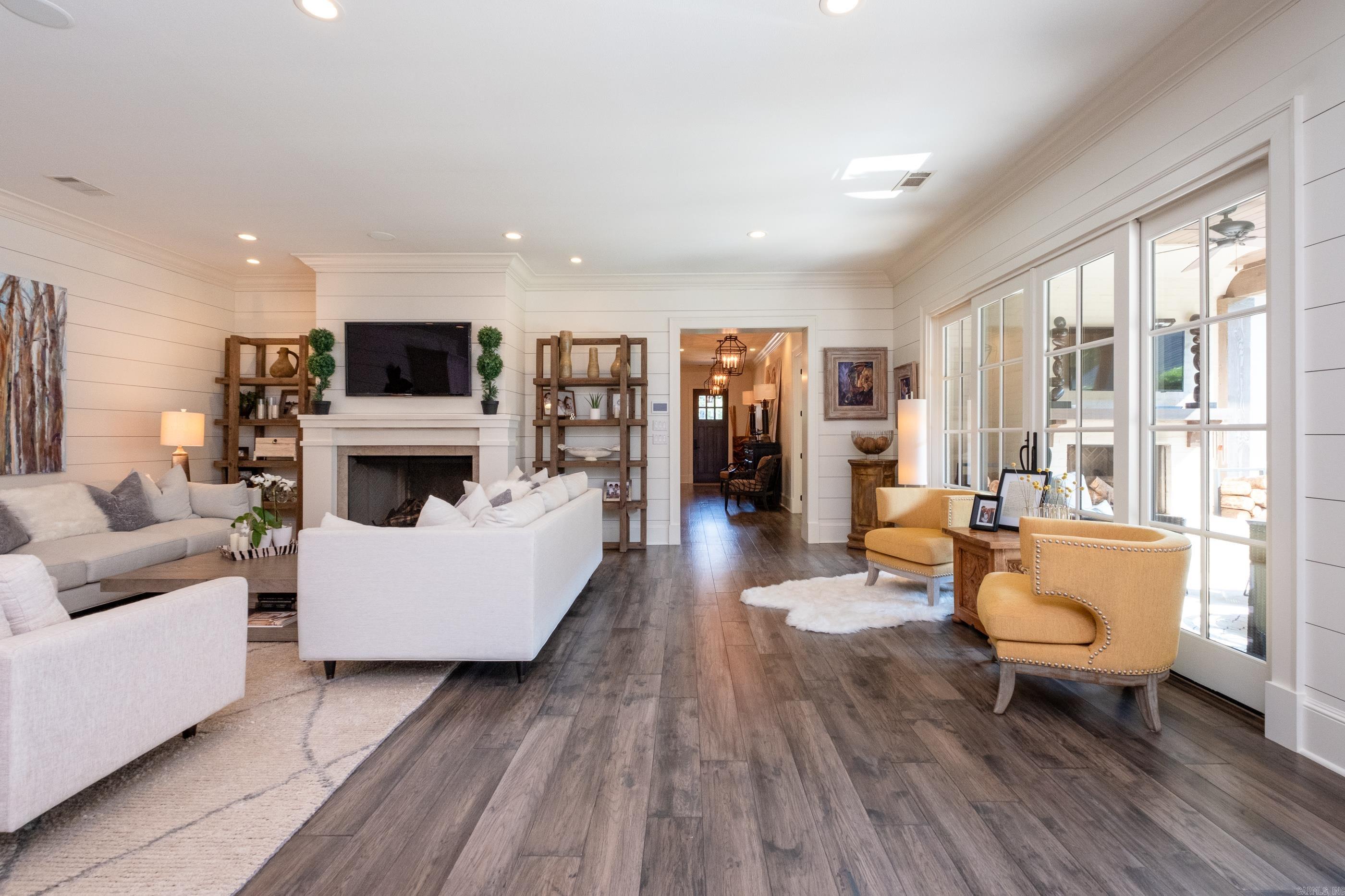 CHENAL VALLEY HALLEN COURT - Residential