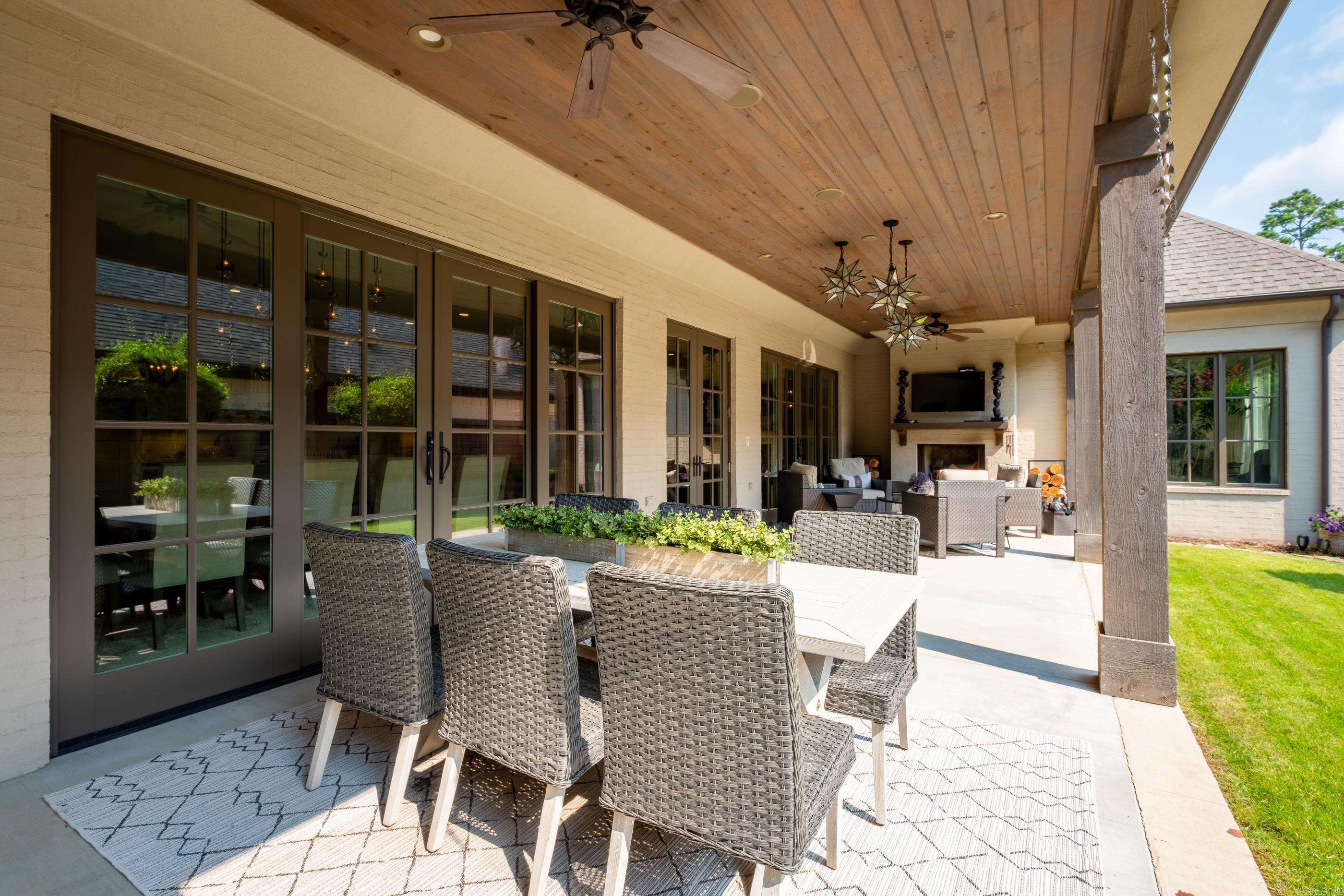 CHENAL VALLEY HALLEN COURT - Residential