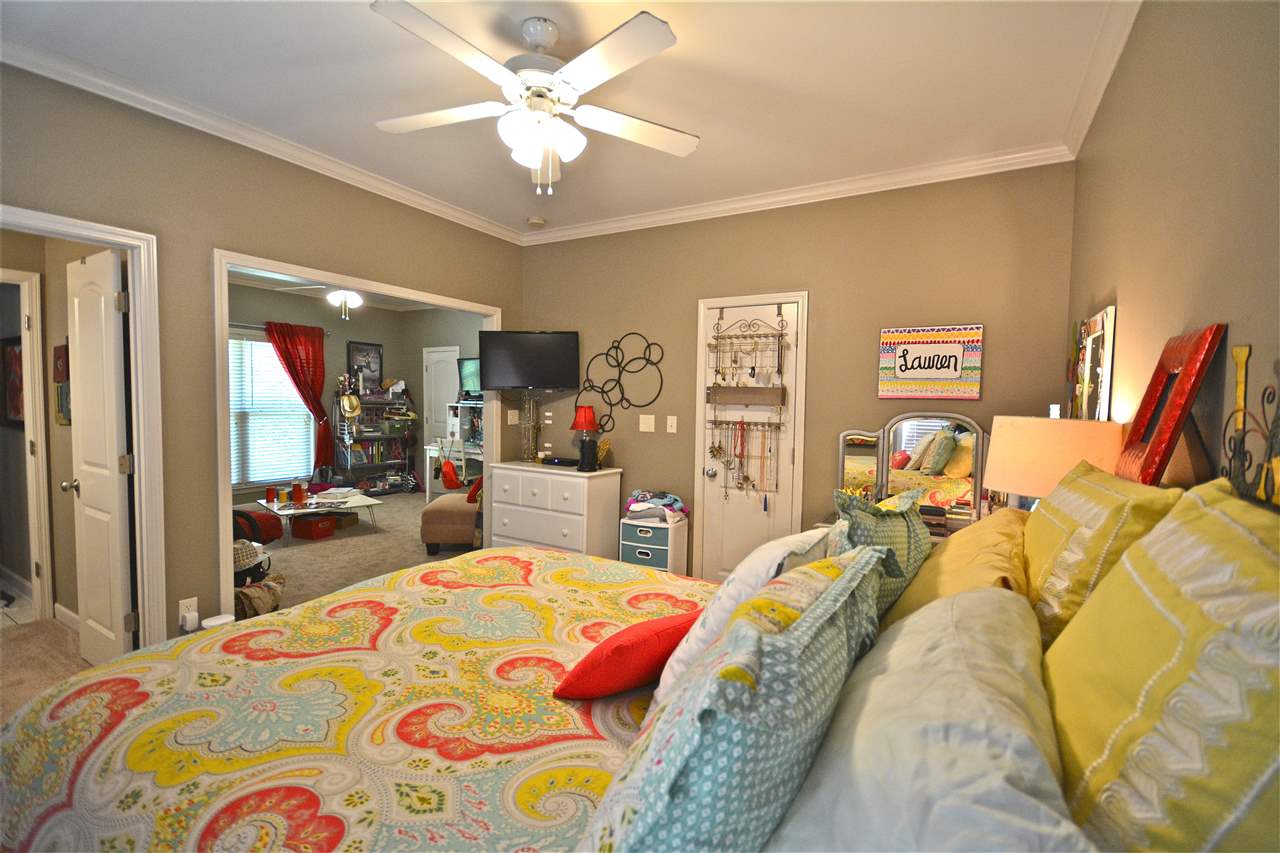 THE VILLAGES OF WELLINGTON - Residential