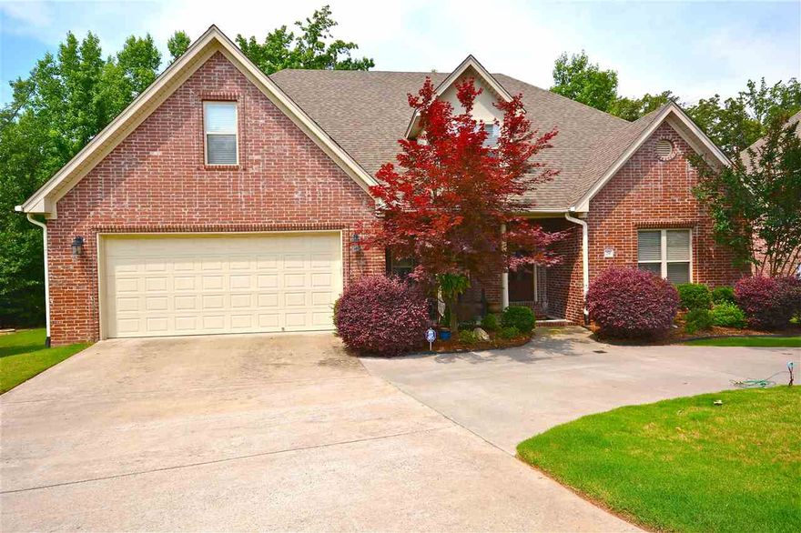 Nestled on a quiet cul-de-sac in the coveted Villages of Wellington, this 4 BR 4 Ba home has the ideal floor plan for any family!  Spacious Living Areas including an office with a full closet, Formal DR, and Eat in kitchen with granite counters & SS appliances! Master & addl BR down, perfect for in-law qtrs or amazing second BR suite!  Huge bonus room and 2 addl bedrooms upstairs.  Spacious back yard with greenbelt.  Zoned for Don Roberts Elementary!