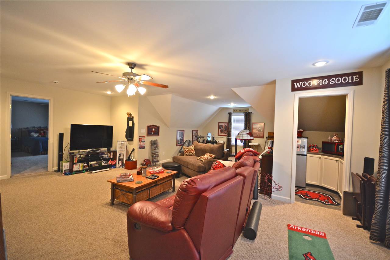 THE VILLAGES OF WELLINGTON - Residential