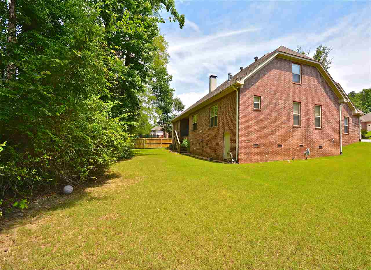 THE VILLAGES OF WELLINGTON - Residential