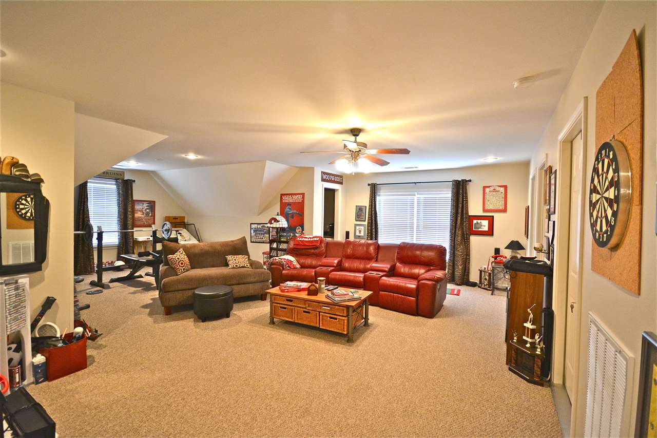 THE VILLAGES OF WELLINGTON - Residential