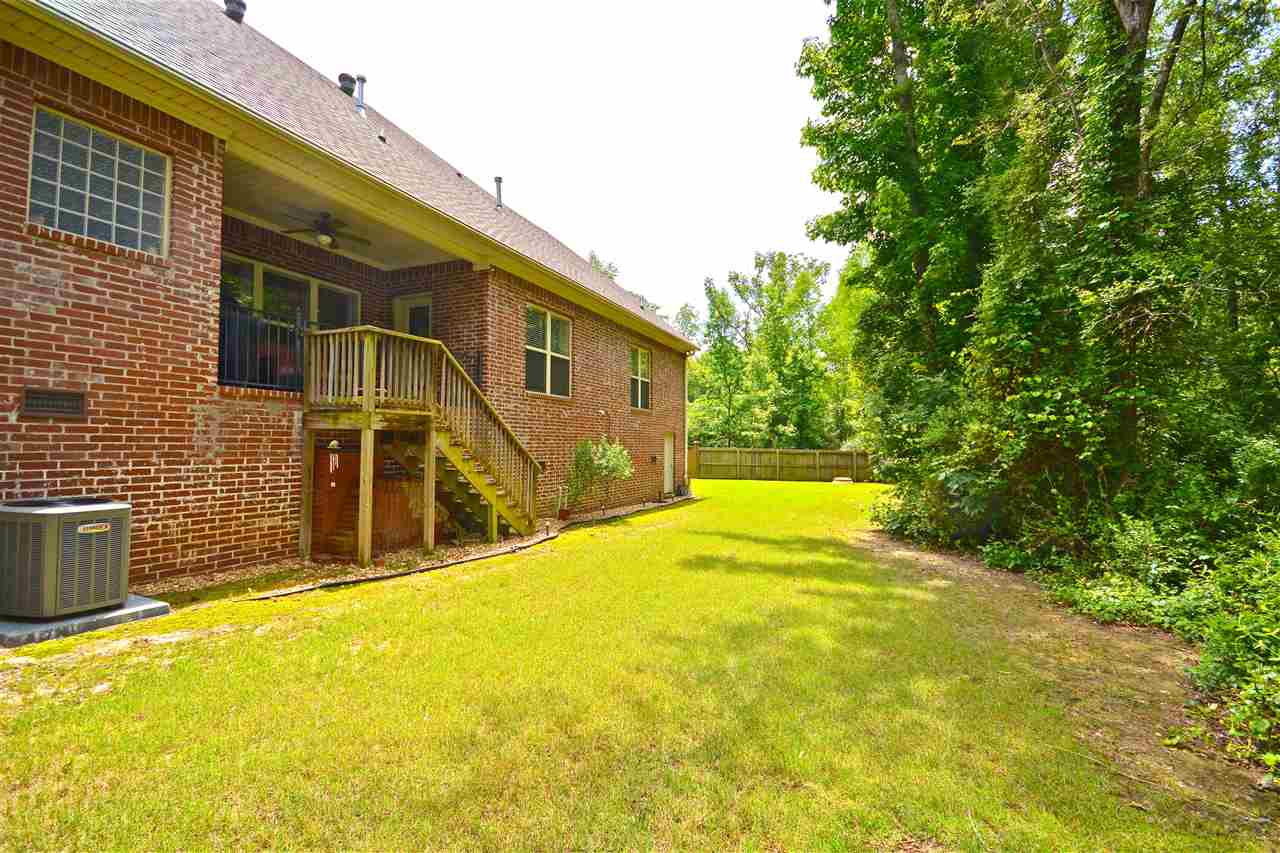 THE VILLAGES OF WELLINGTON - Residential