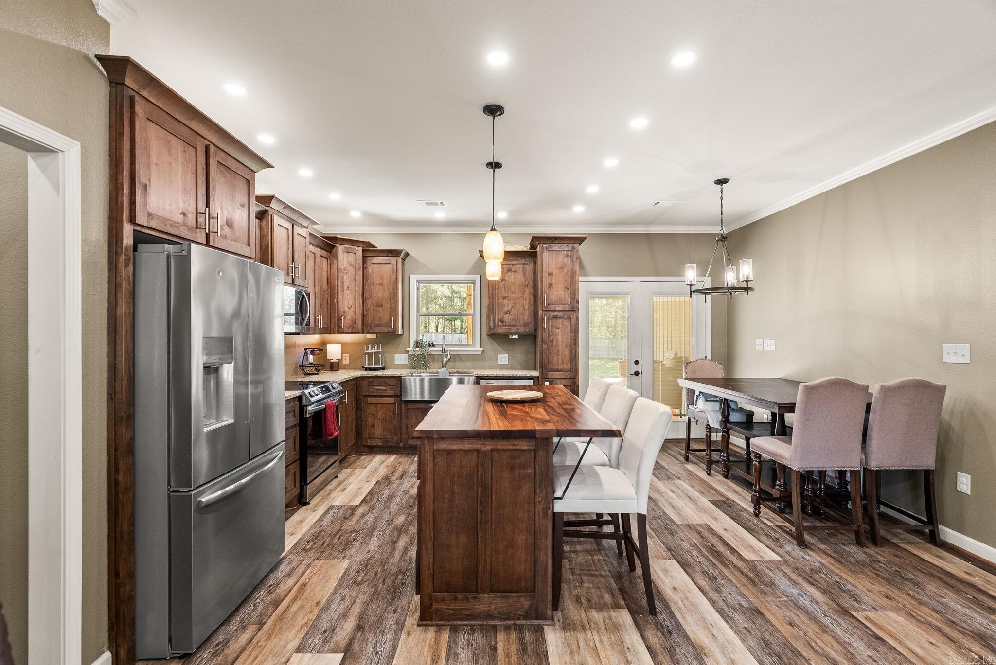 WOODED ACRES - Residential