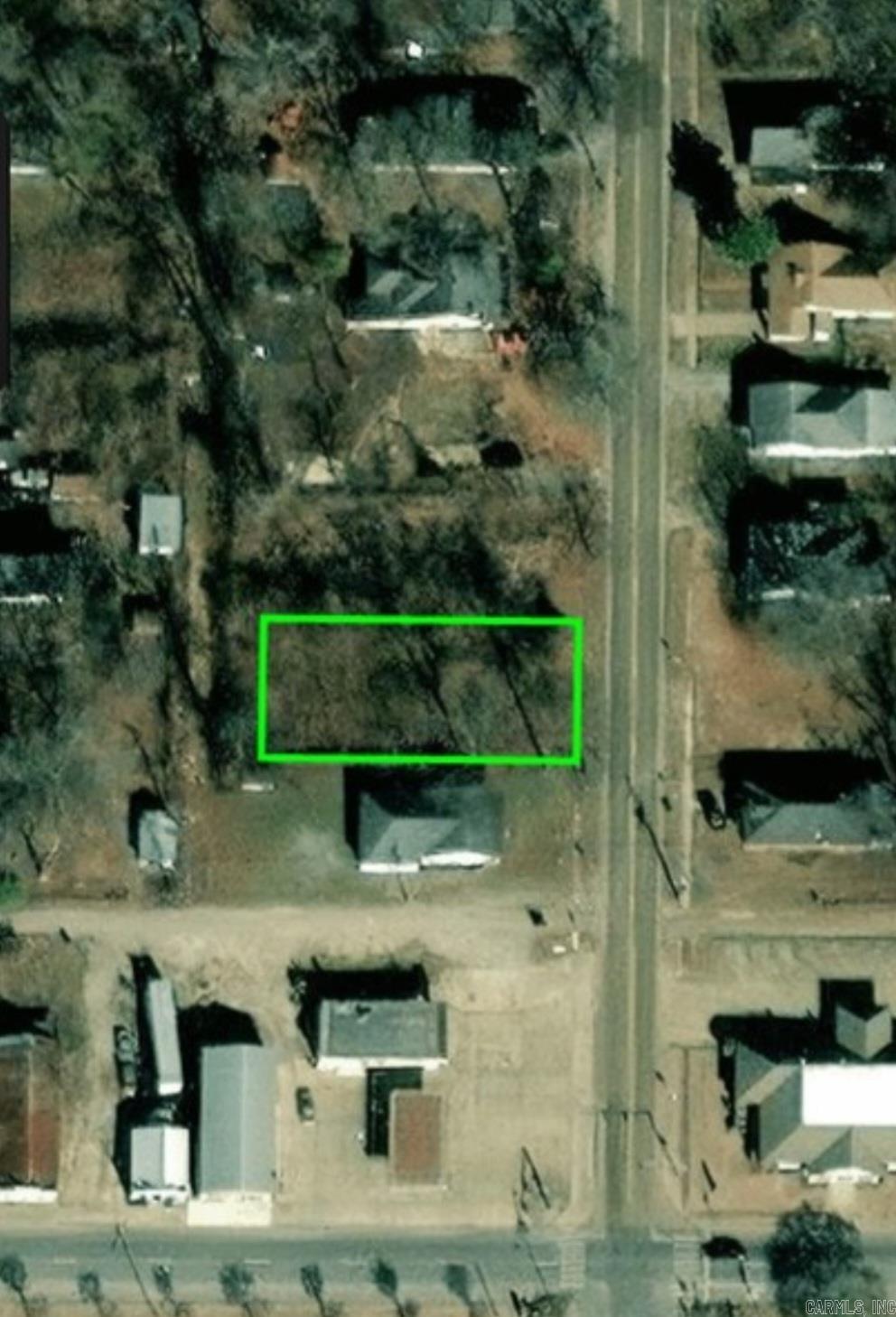 This .20 (+/-) acre lot in West Helena of Phillips County is ready for you to build a new home. It is just minutes away from local amenities and just West of the Mississippi River and the Tennessee border. Property conveys with a Limited Warranty Deed. Owner financing available. Call or text for more information.