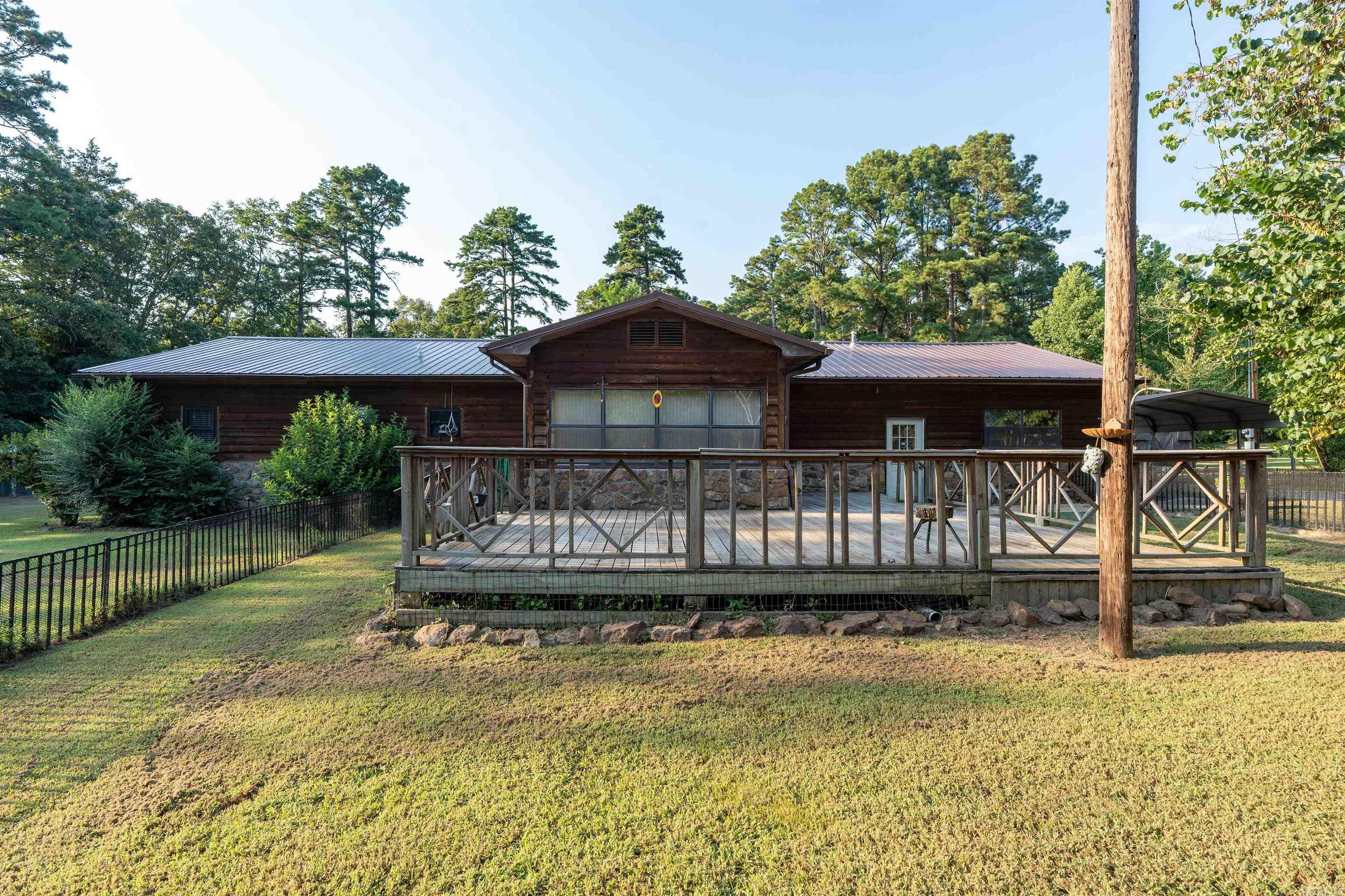 WOODY TRAIL - Residential
