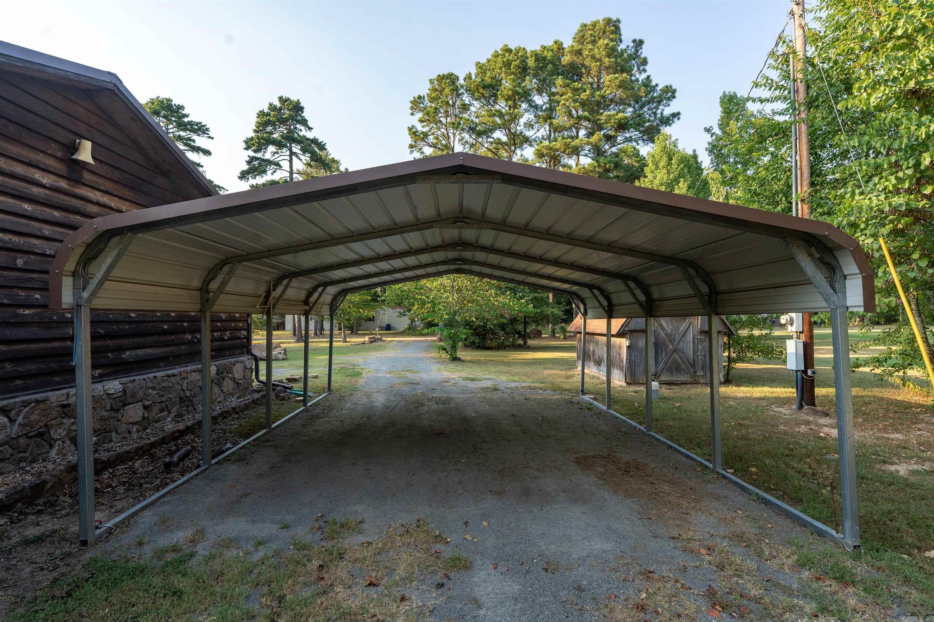 WOODY TRAIL - Residential