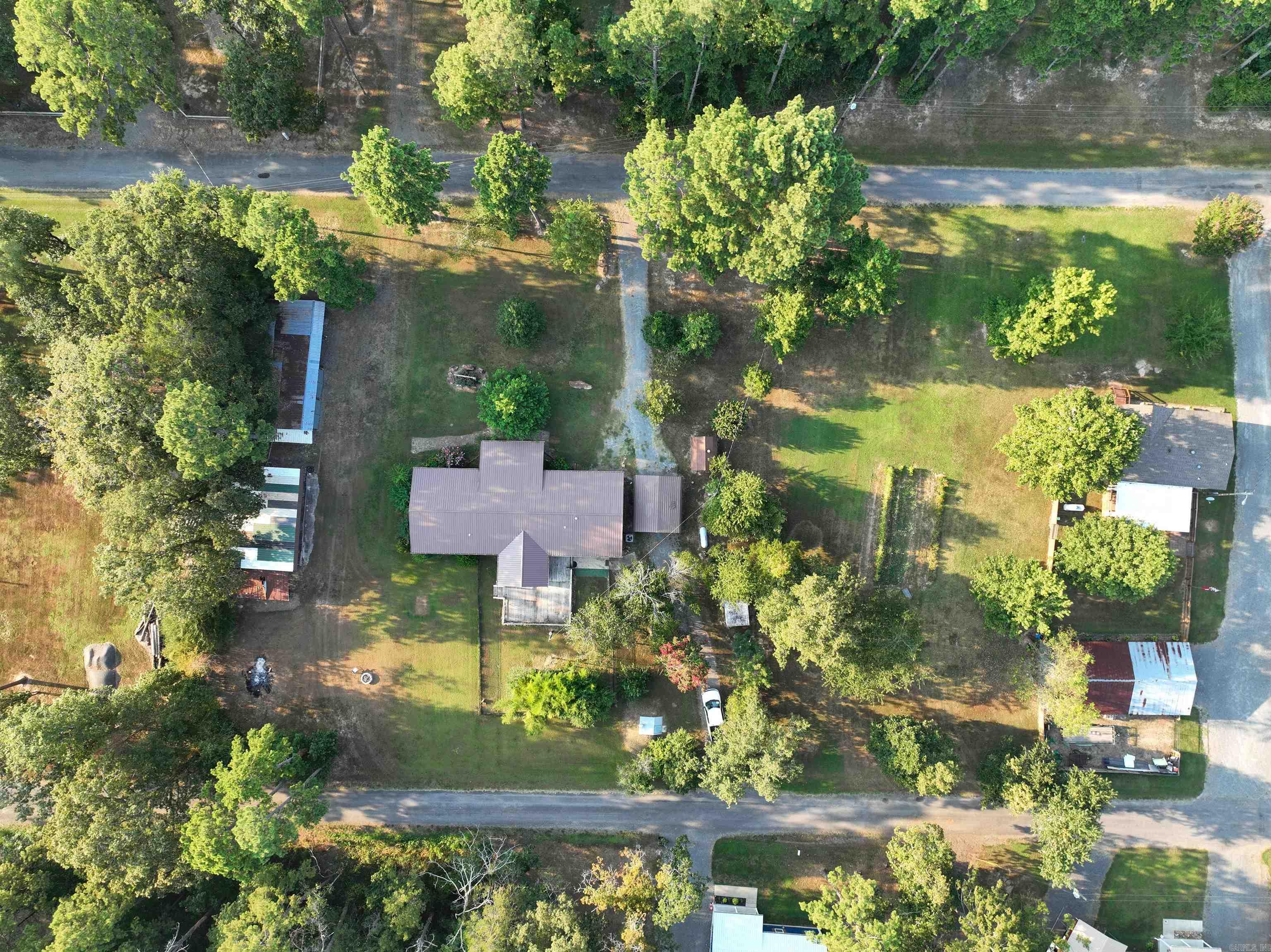 WOODY TRAIL - Residential