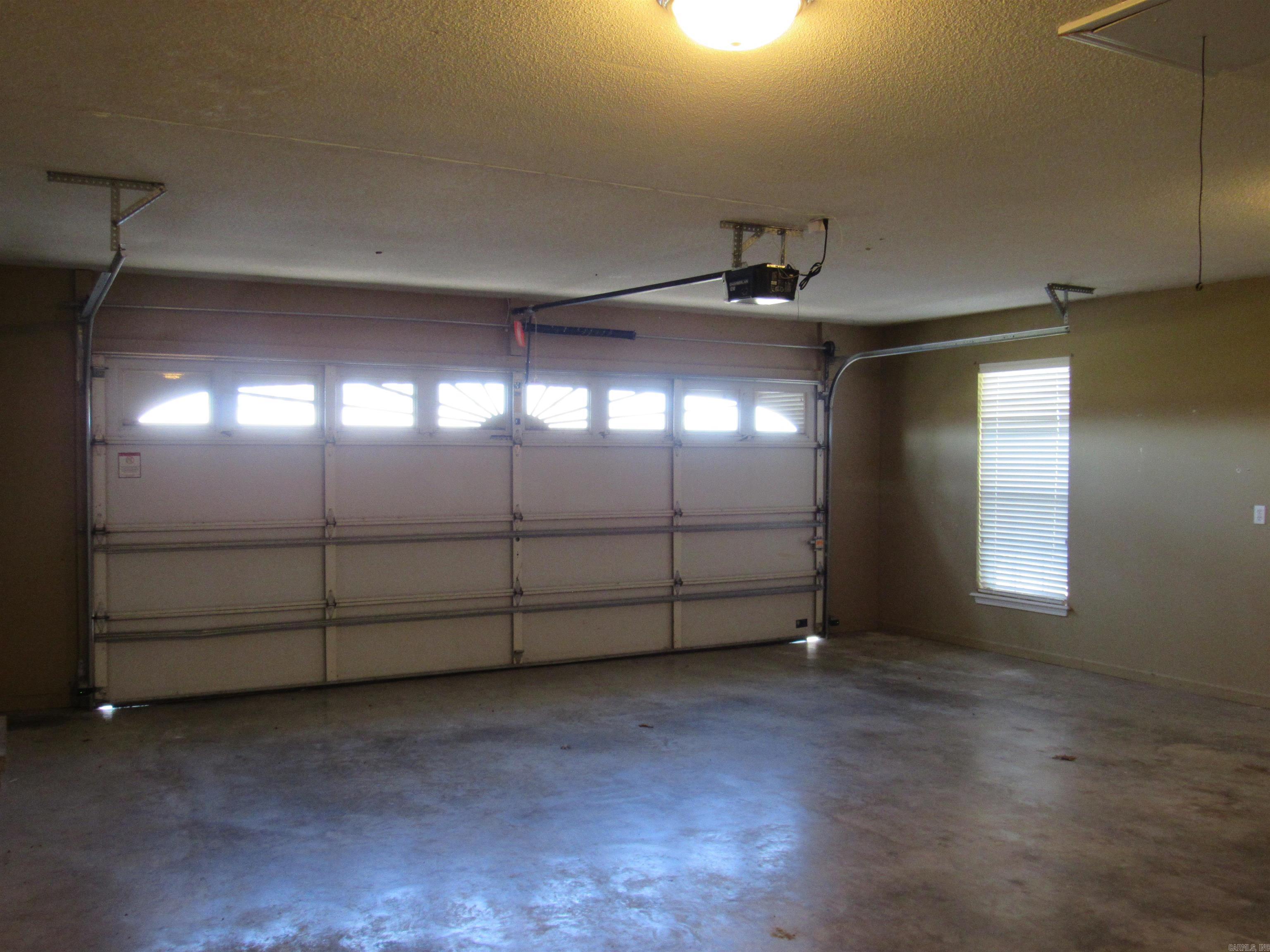 Metes & Bounds - Residential Lease