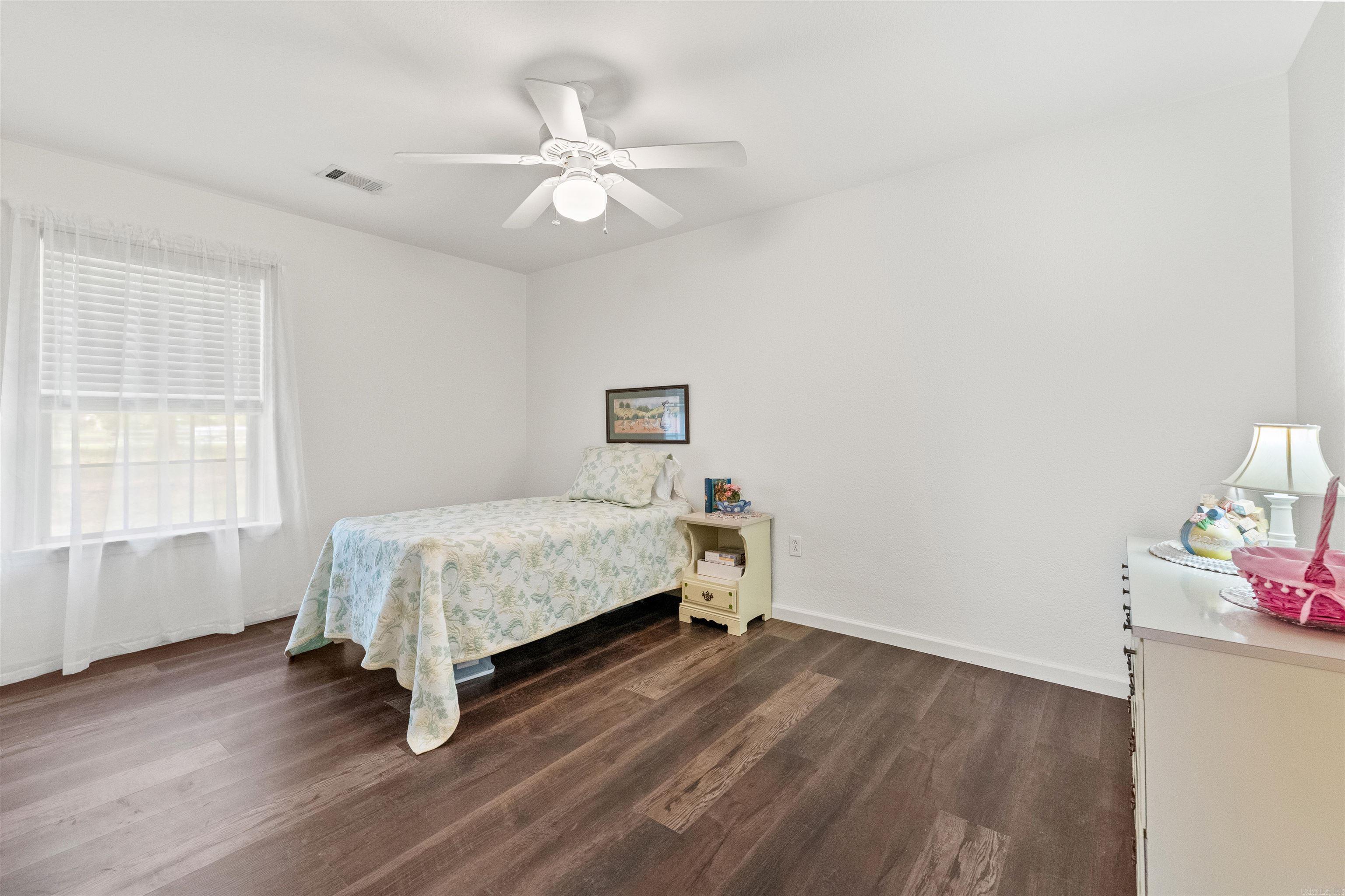 SILVER OAKS - Residential