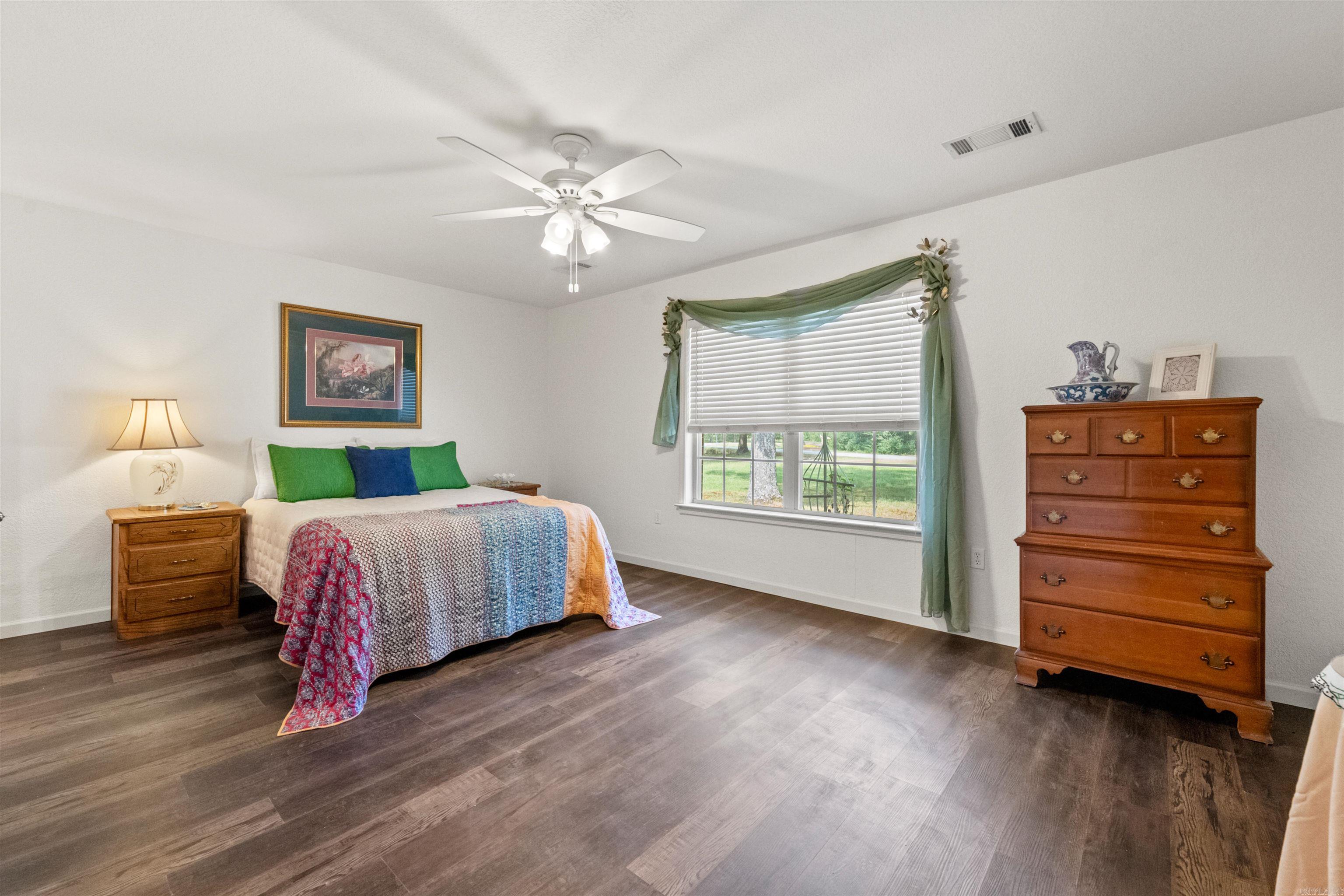 SILVER OAKS - Residential