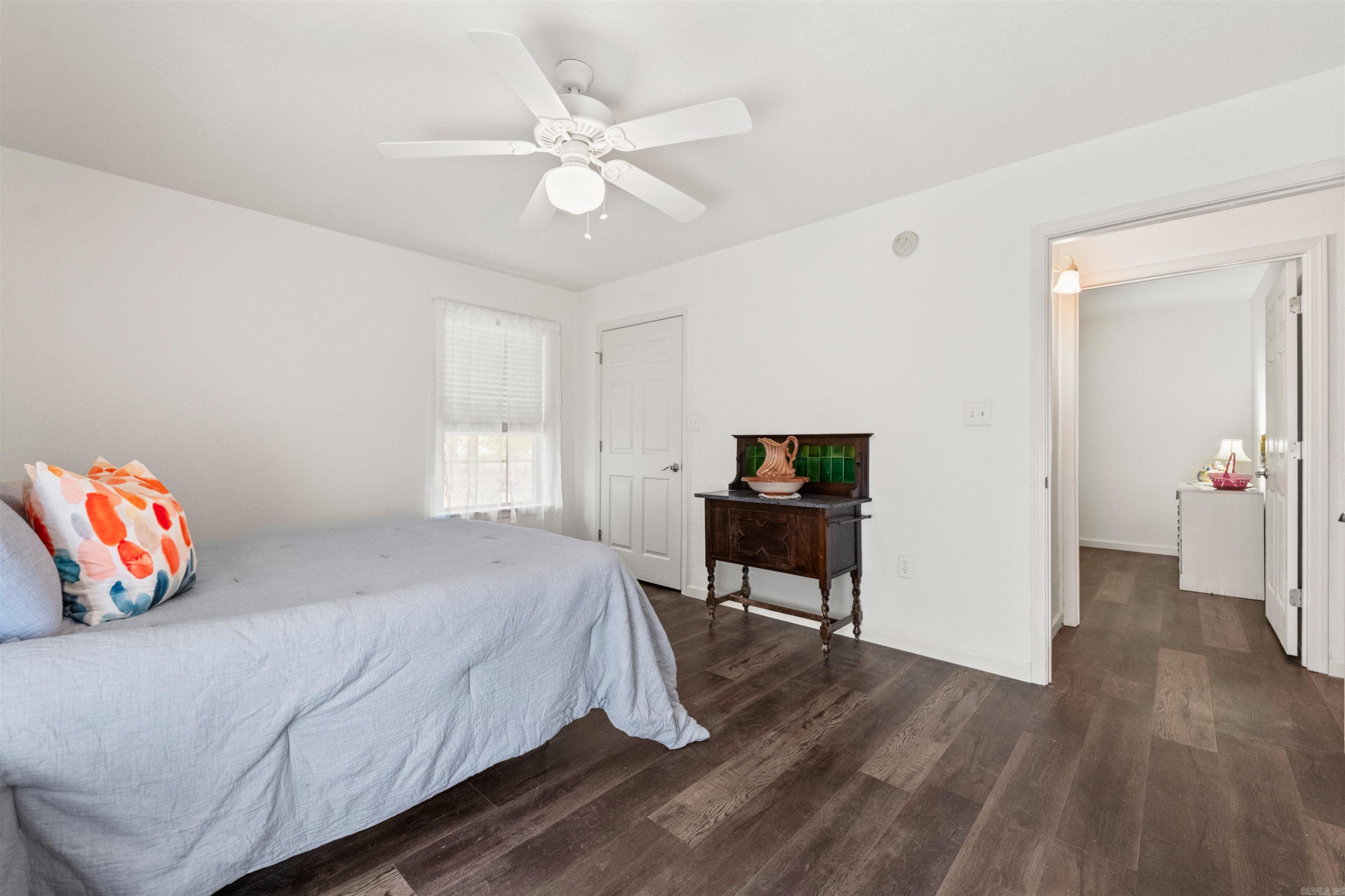 SILVER OAKS - Residential