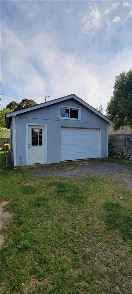 Lake View - Residential