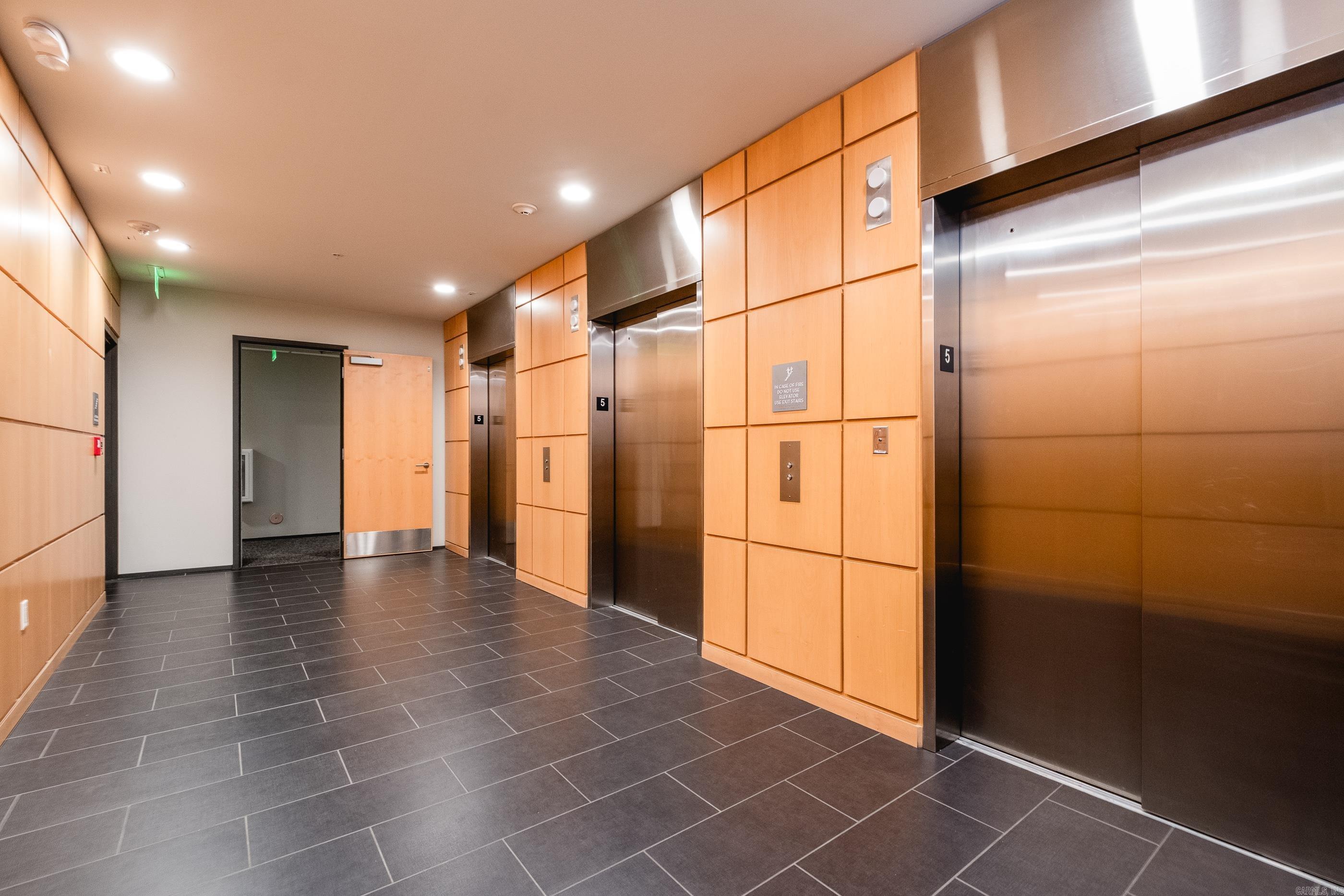 300 THIRD HPR - Residential