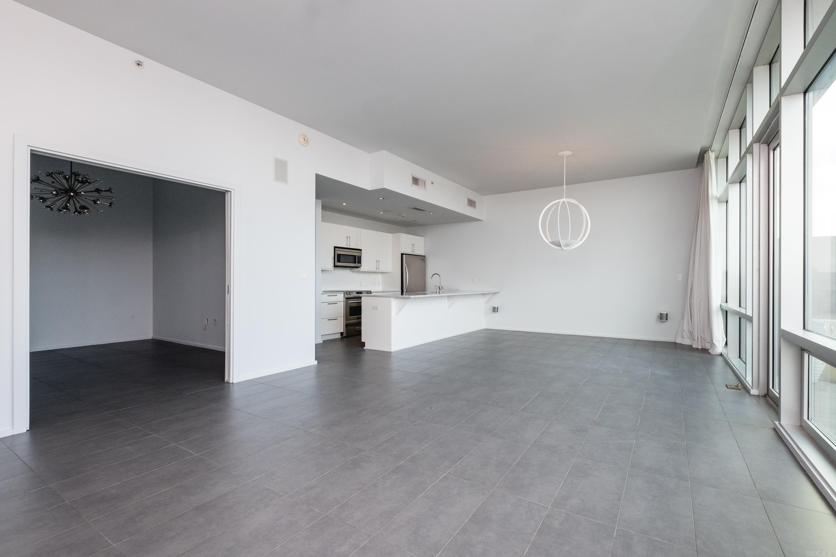 300 THIRD HPR - Residential