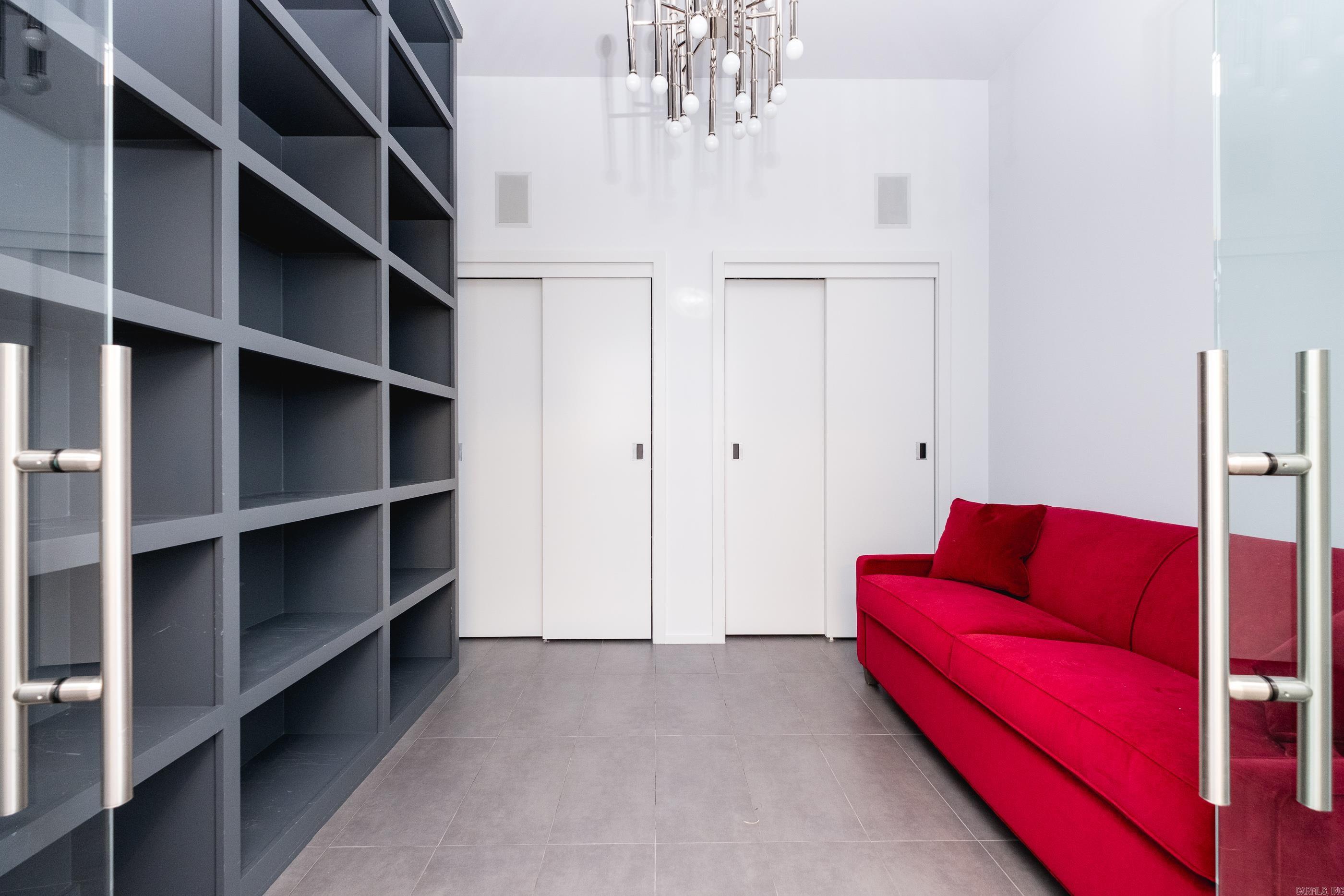 300 THIRD HPR - Residential