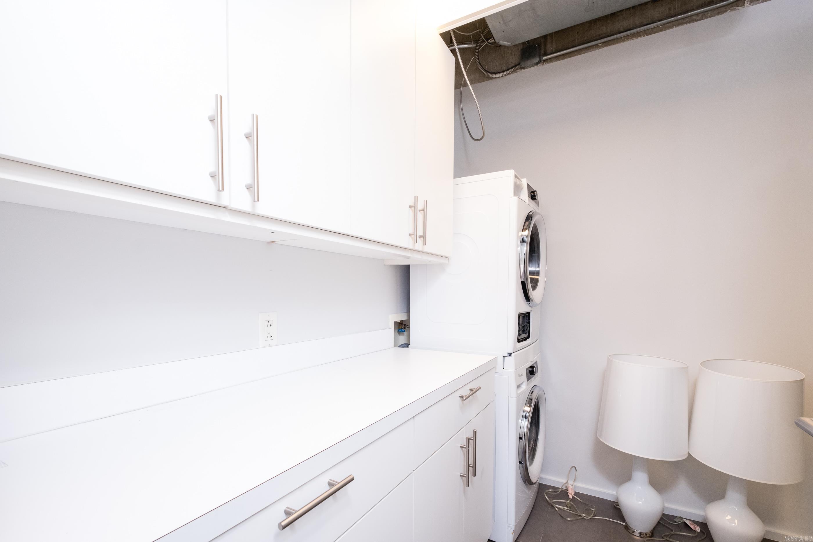 300 THIRD HPR - Residential