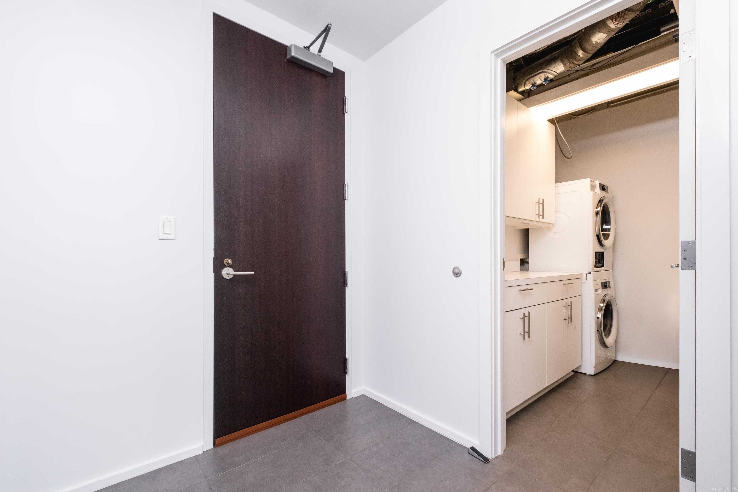 300 THIRD HPR - Residential