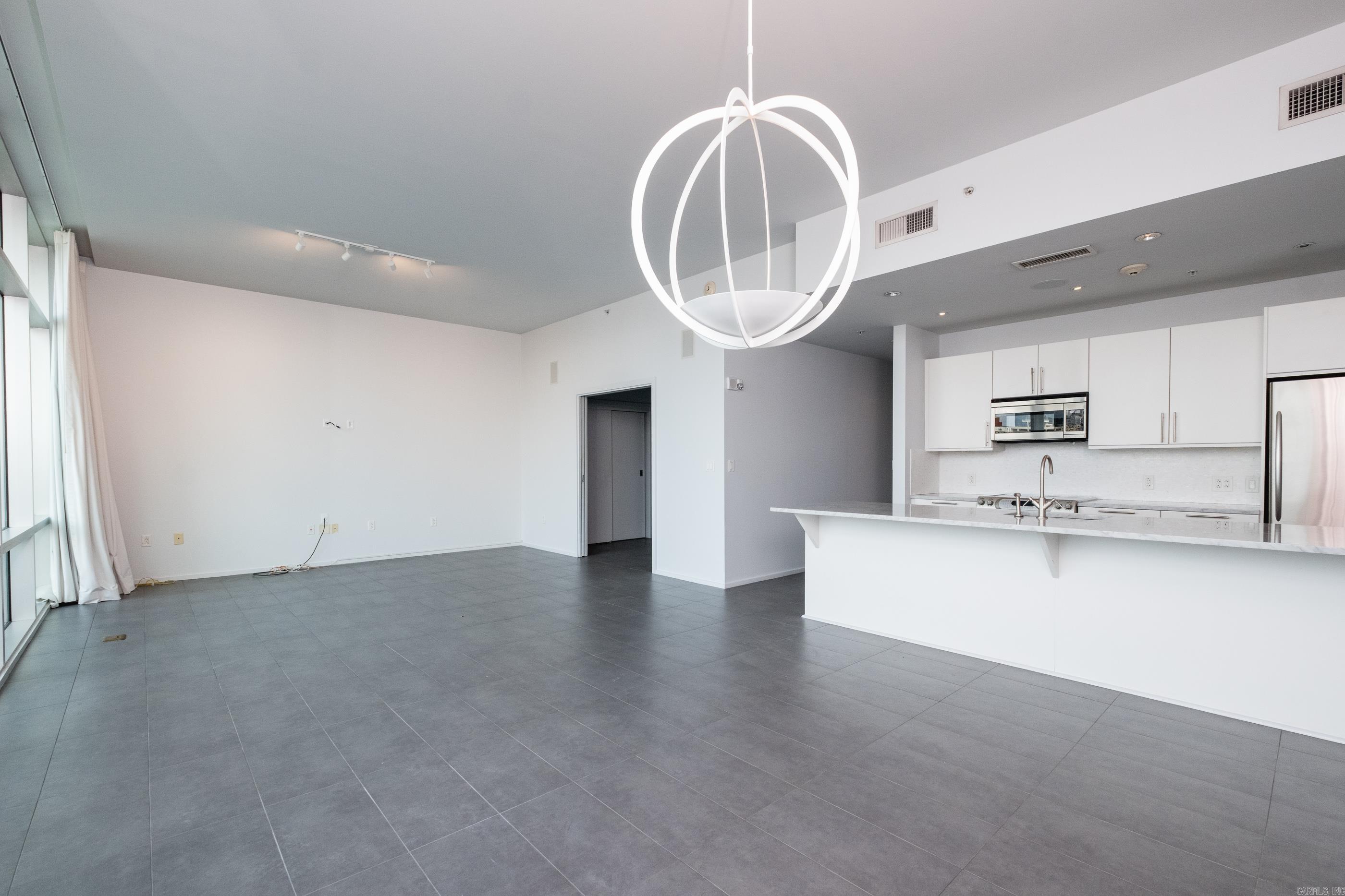 300 THIRD HPR - Residential