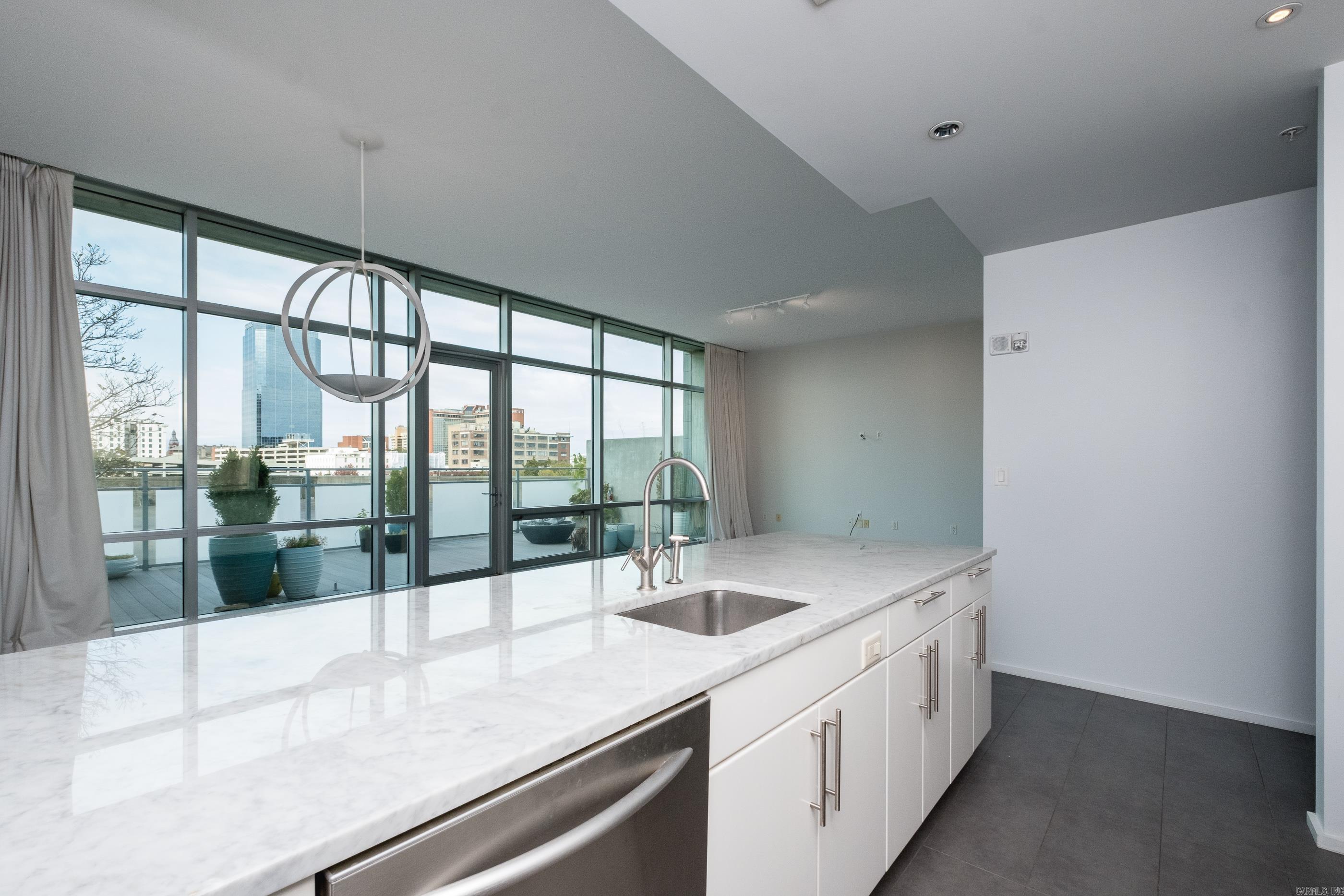 300 THIRD HPR - Residential