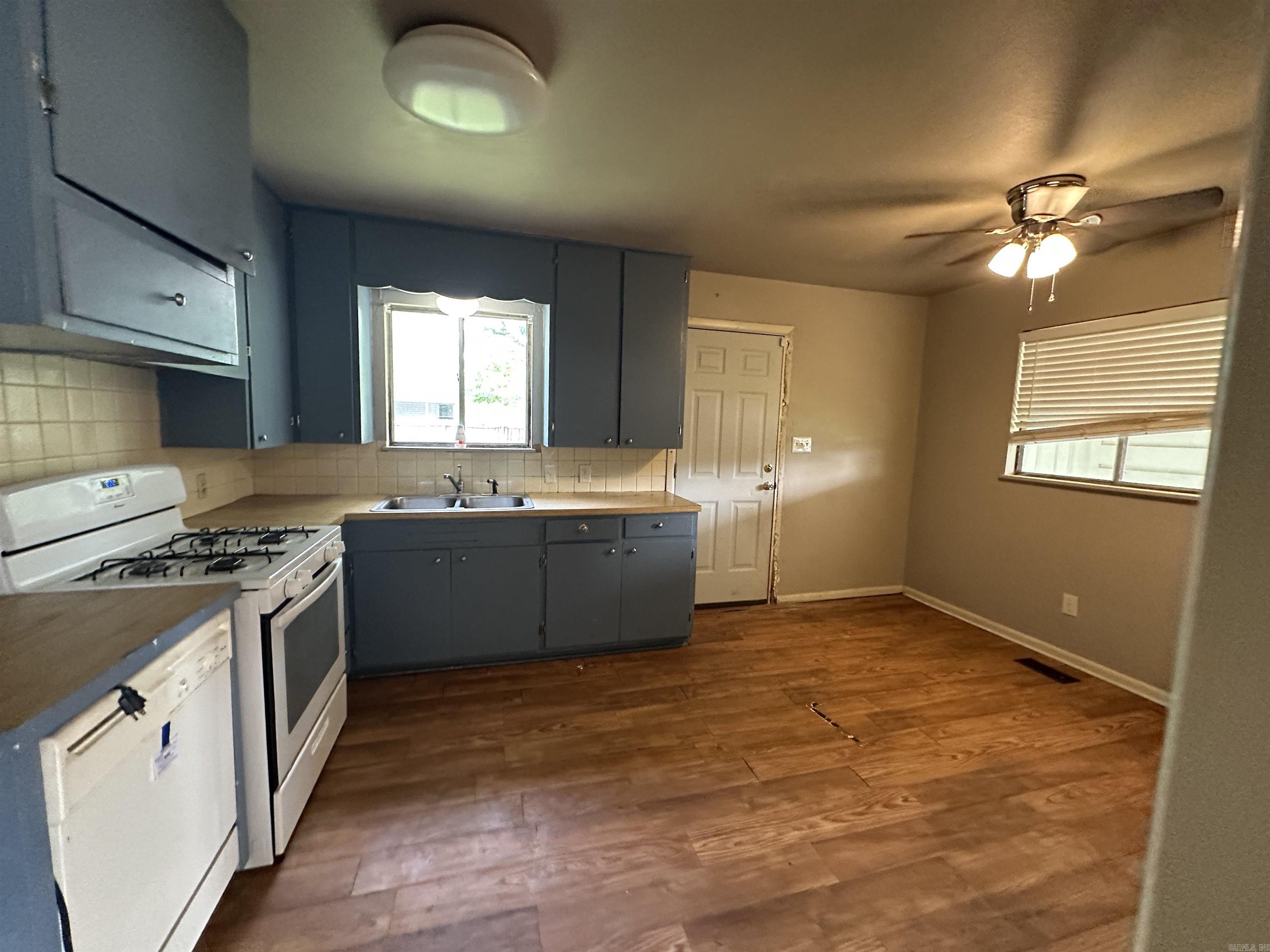 MEERS SUB OAKLAND HEIGHTS - Residential