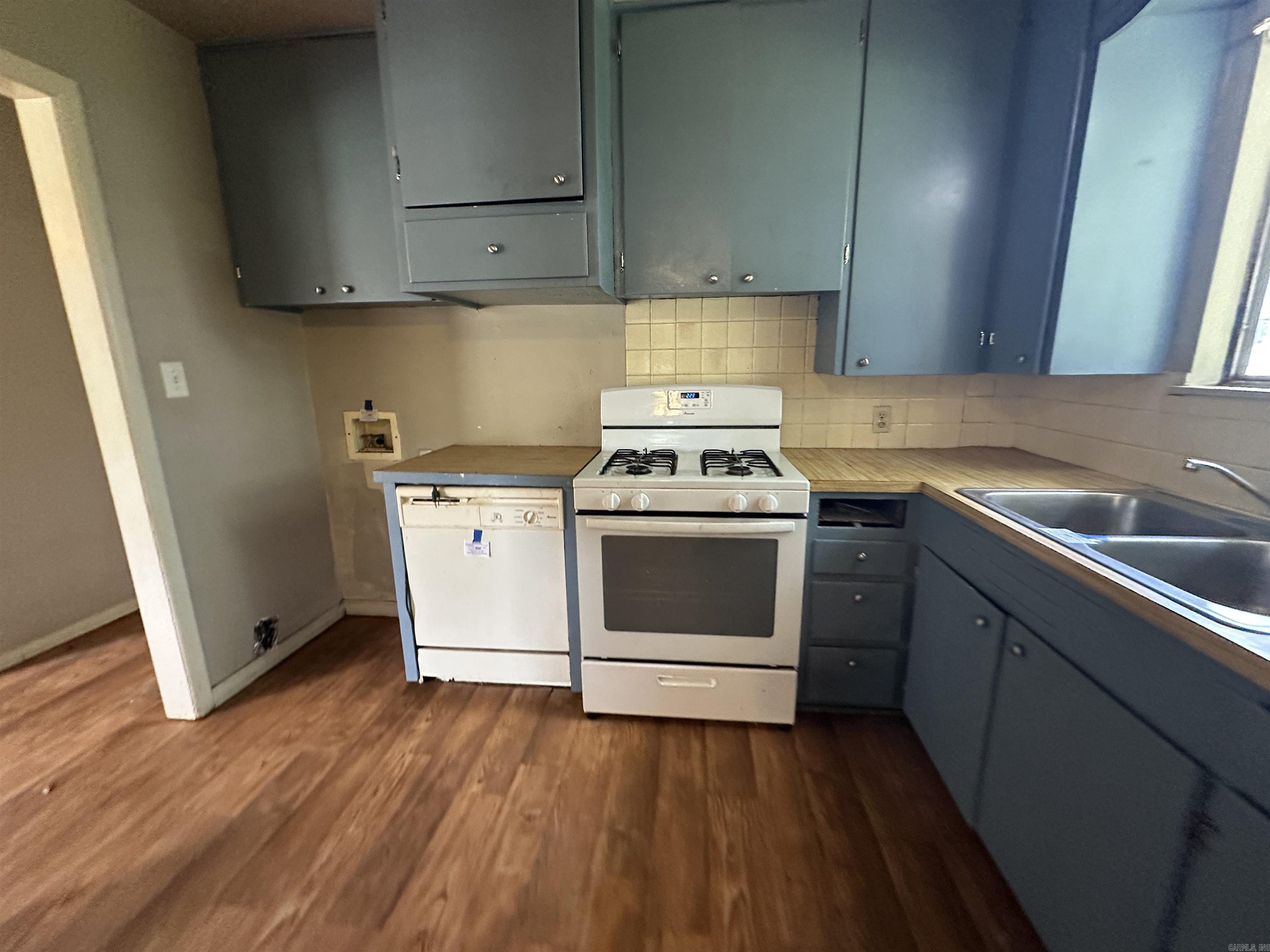 MEERS SUB OAKLAND HEIGHTS - Residential
