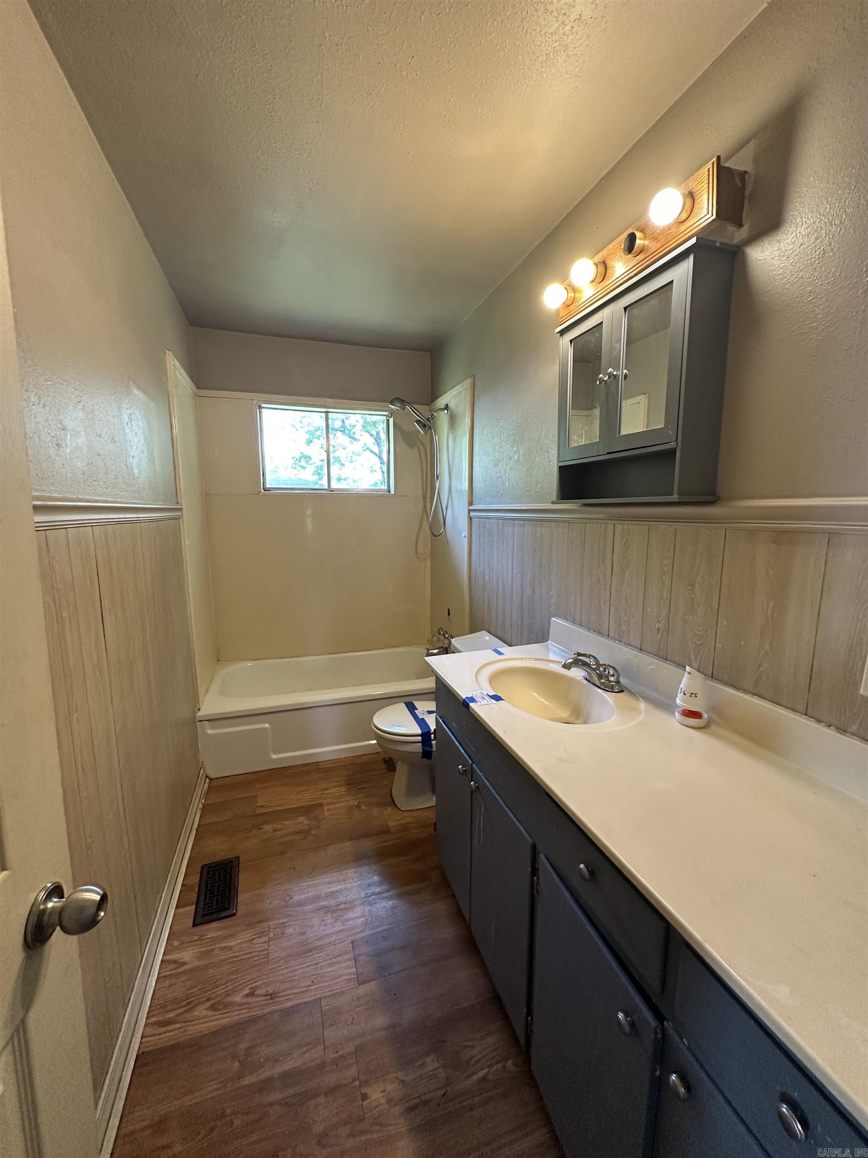 MEERS SUB OAKLAND HEIGHTS - Residential
