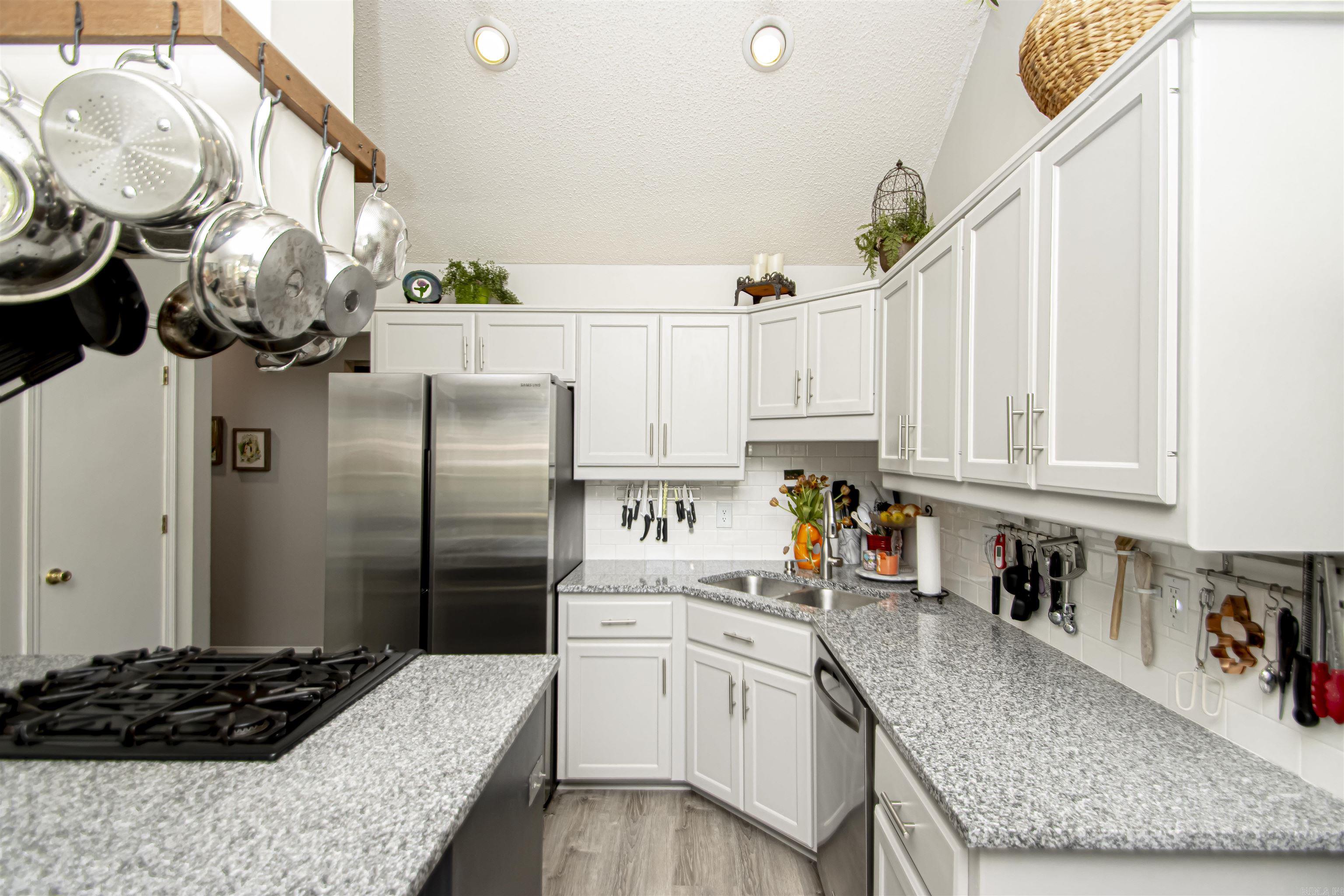 SUMMIT RIDGE ADDN - Residential