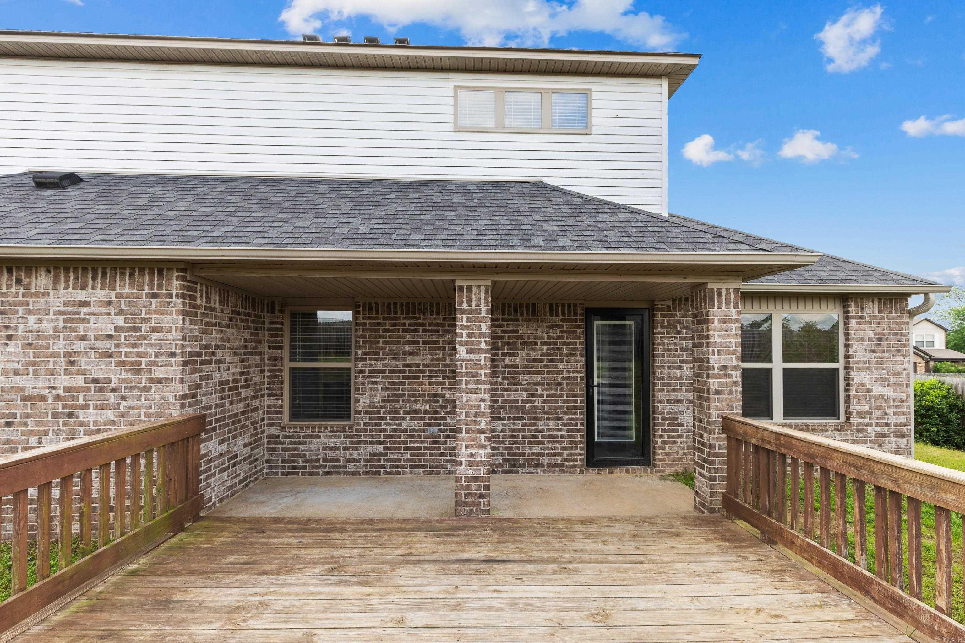 EMERALD MOUNTAIN - Residential