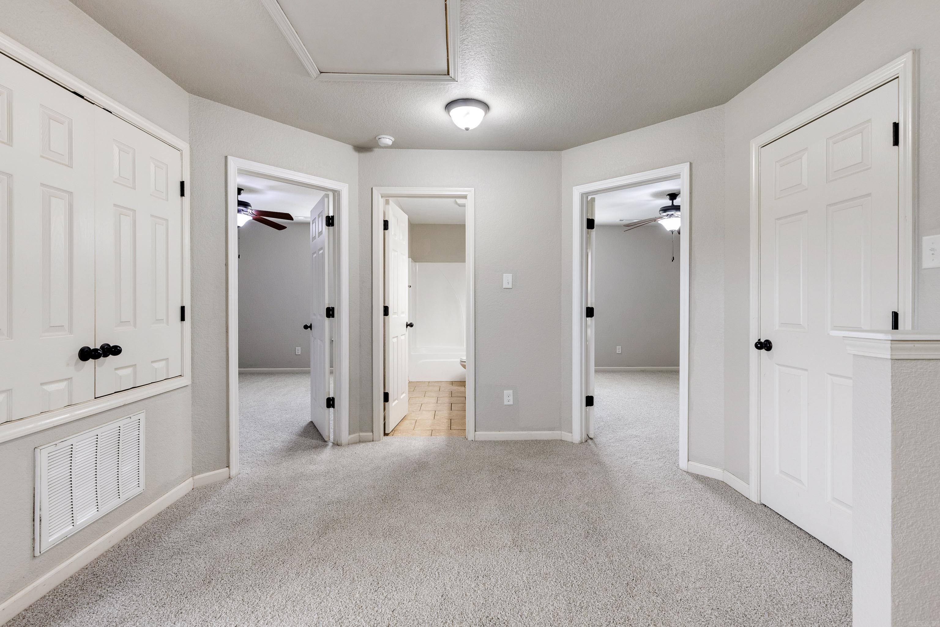 EMERALD MOUNTAIN - Residential