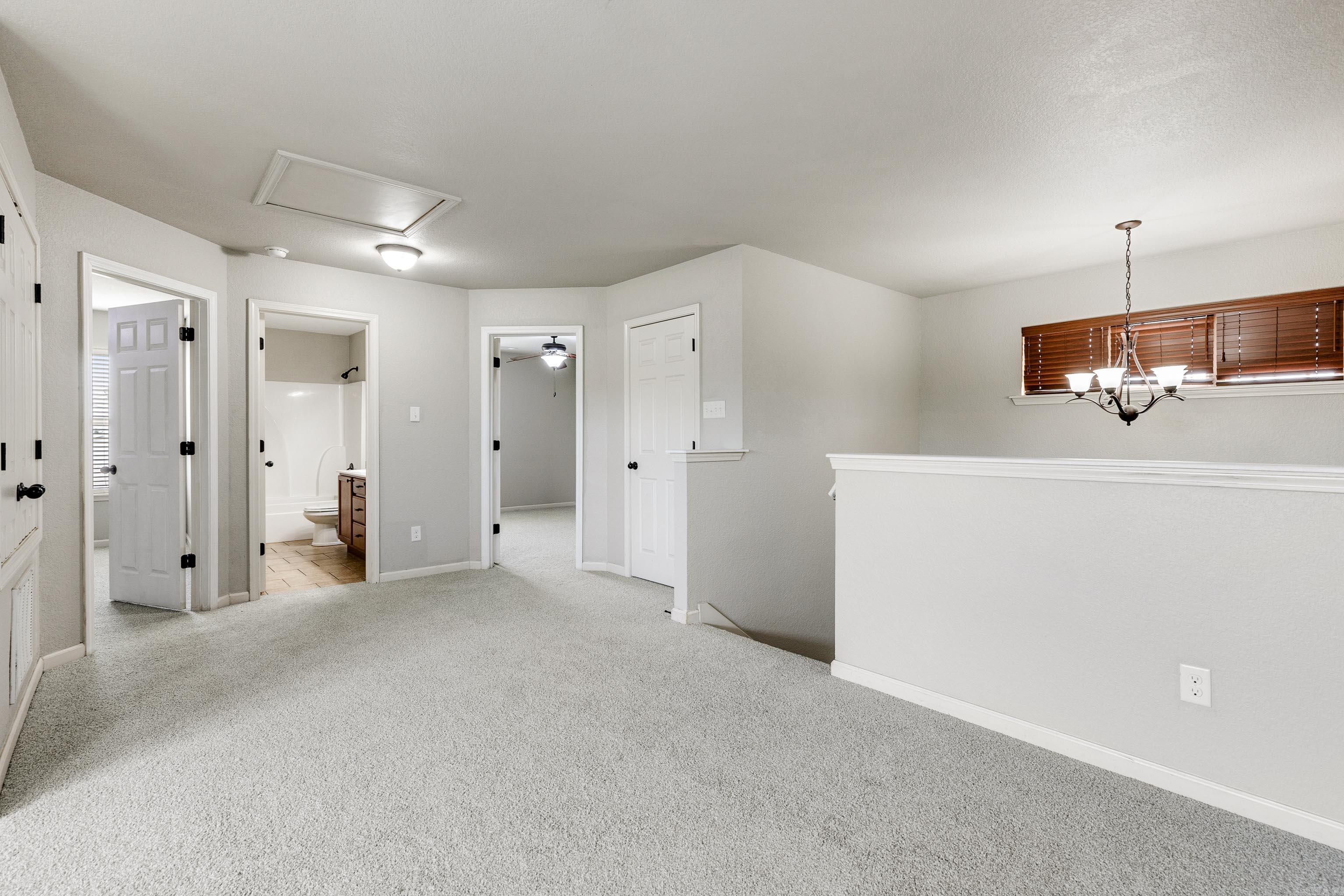 EMERALD MOUNTAIN - Residential