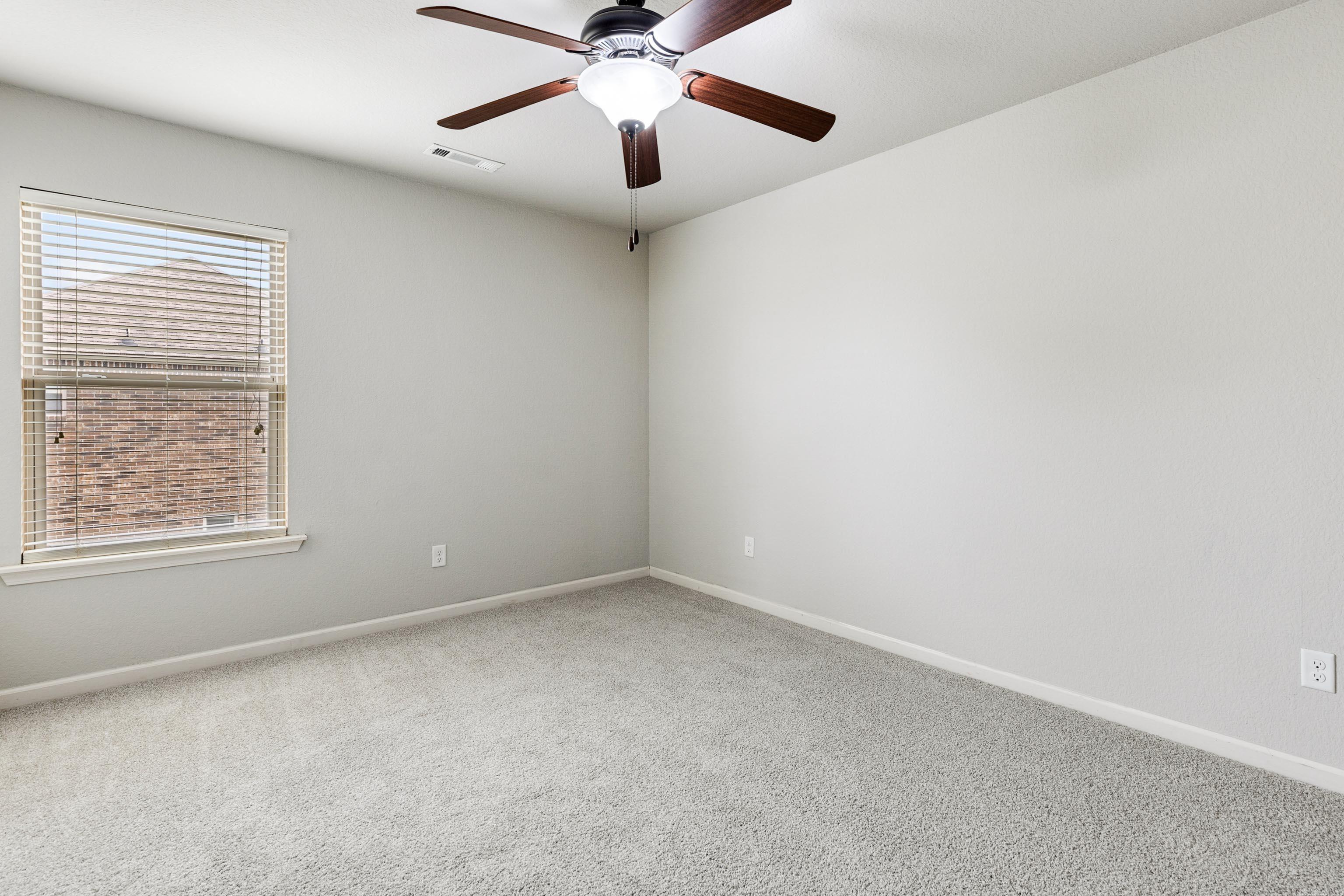 EMERALD MOUNTAIN - Residential