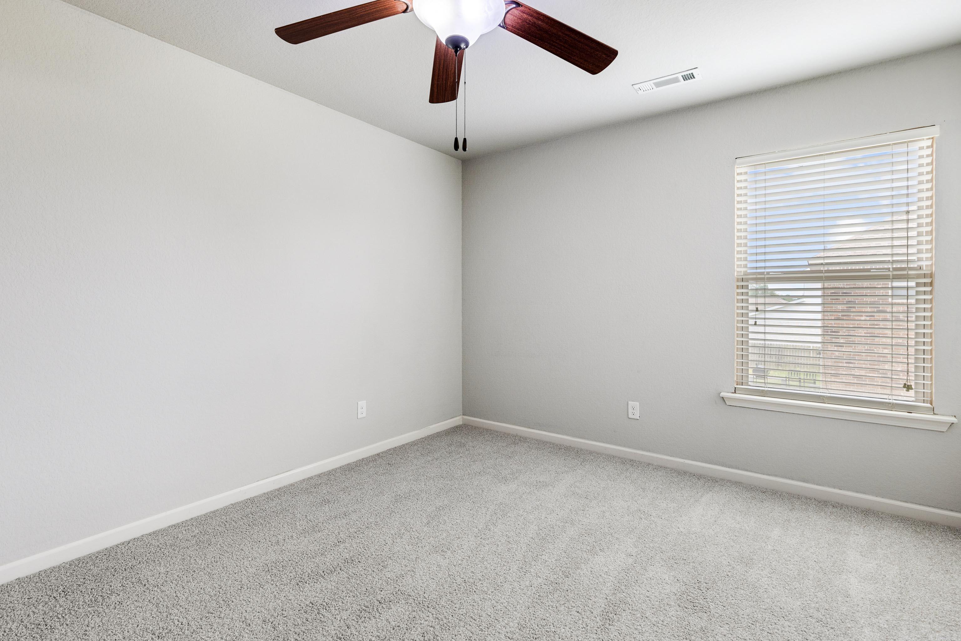 EMERALD MOUNTAIN - Residential