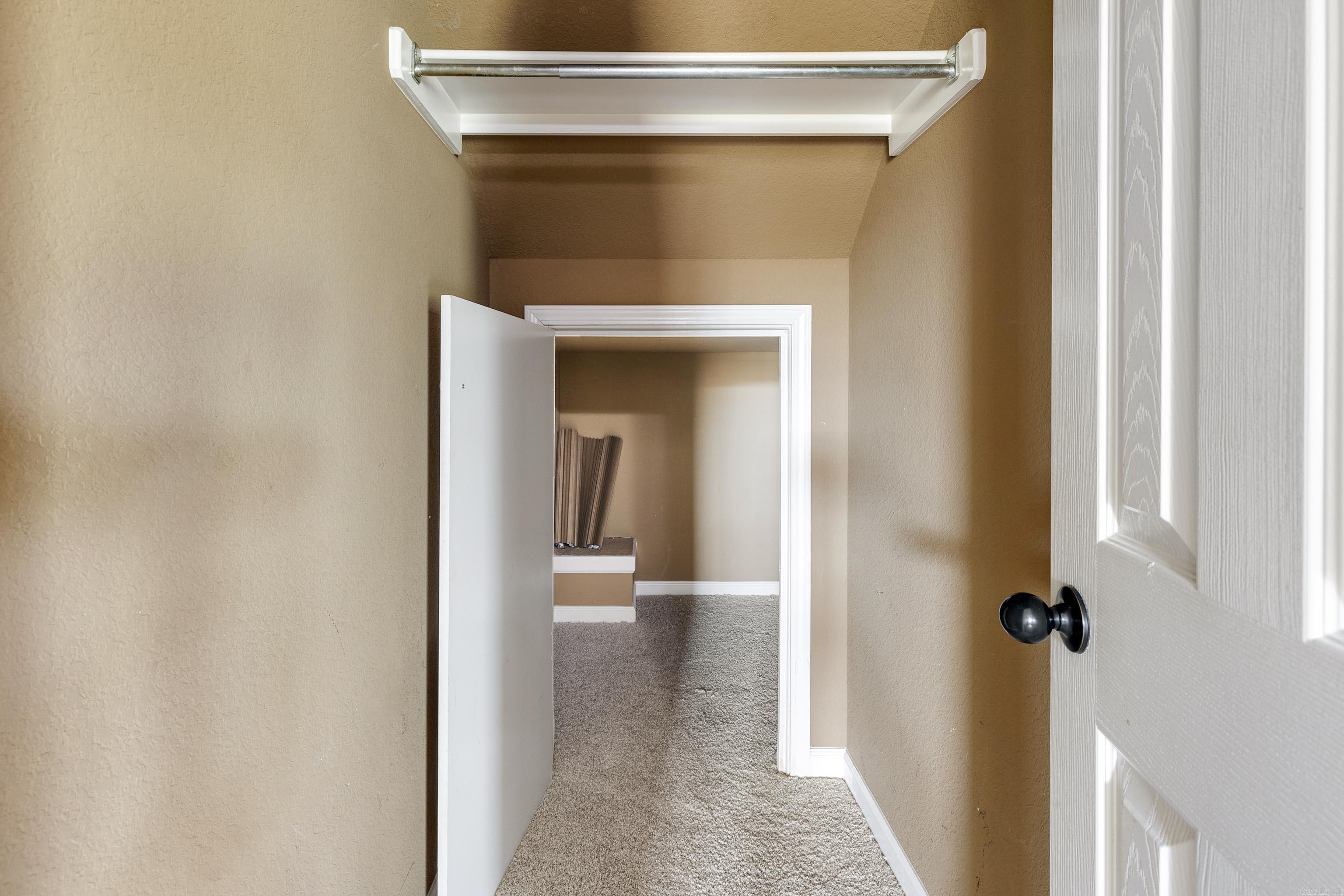 EMERALD MOUNTAIN - Residential