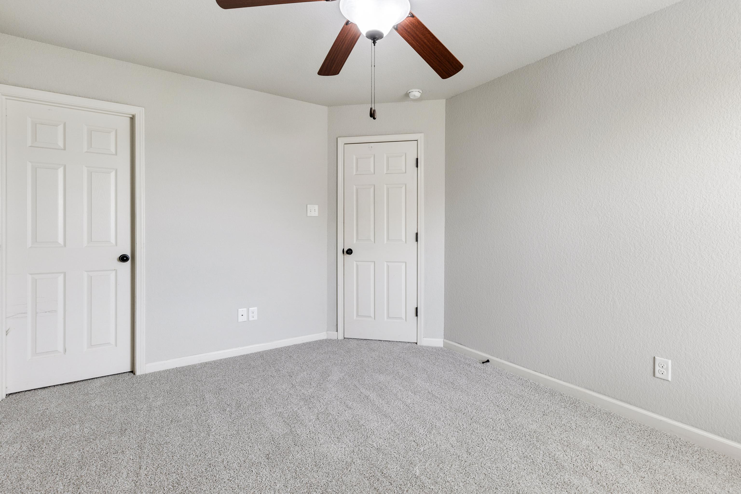 EMERALD MOUNTAIN - Residential