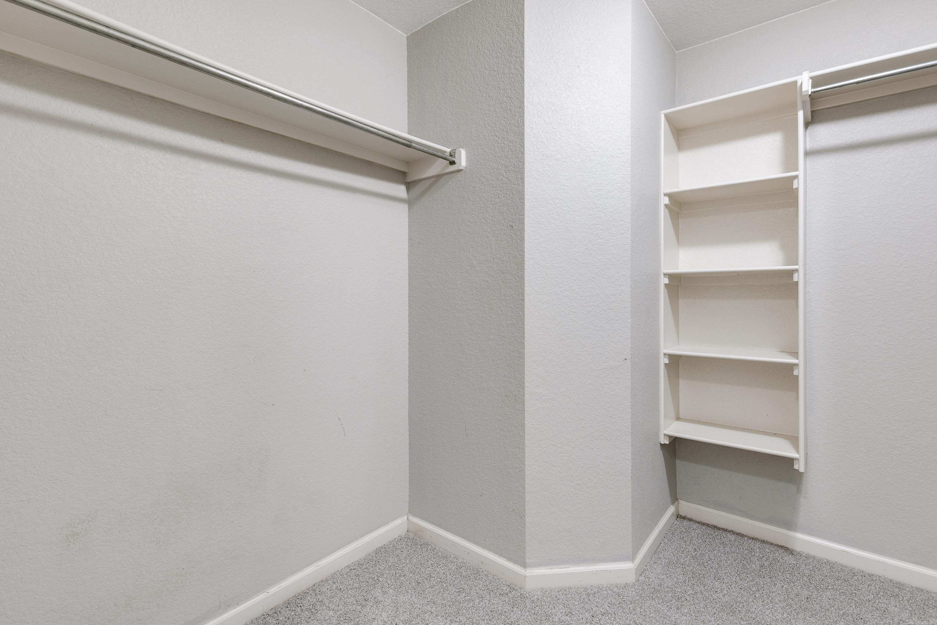 EMERALD MOUNTAIN - Residential