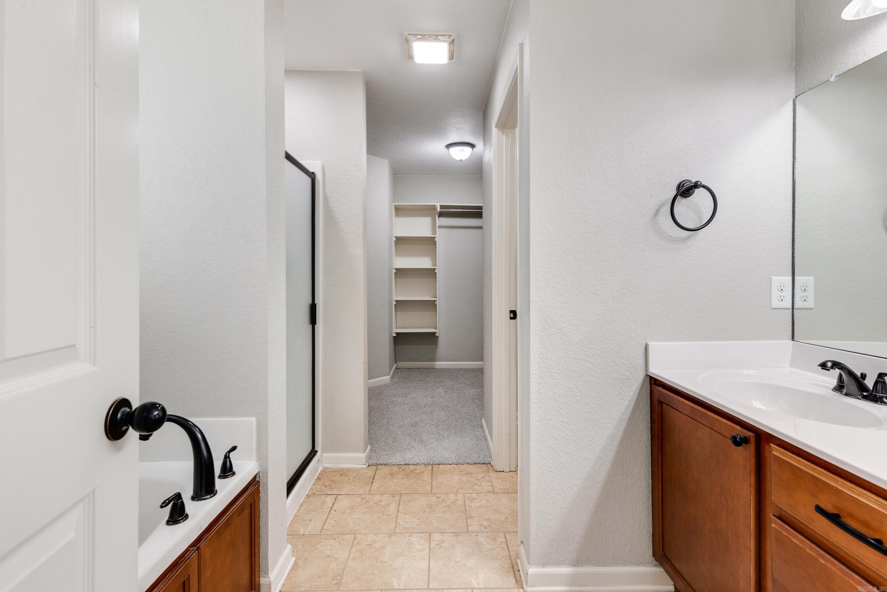 EMERALD MOUNTAIN - Residential