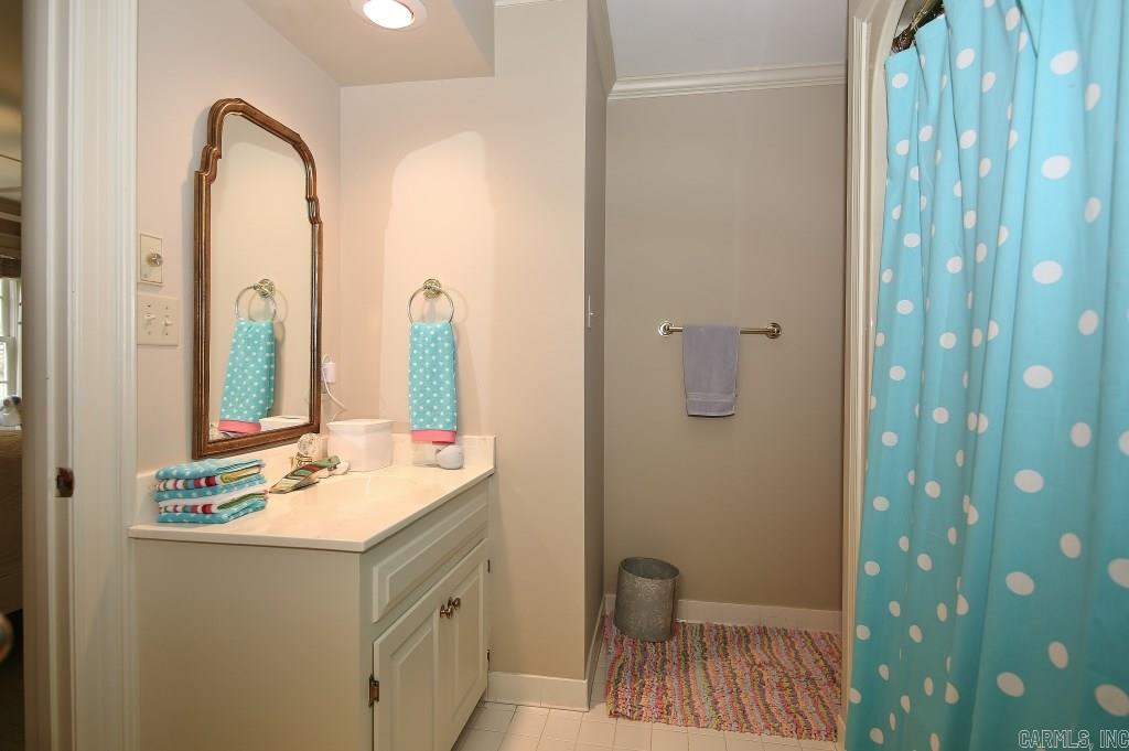 HICKORY HILLS - Residential
