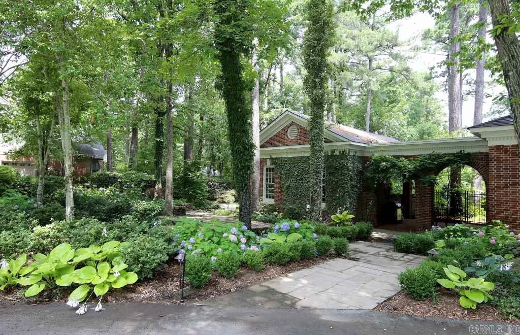 HICKORY HILLS - Residential