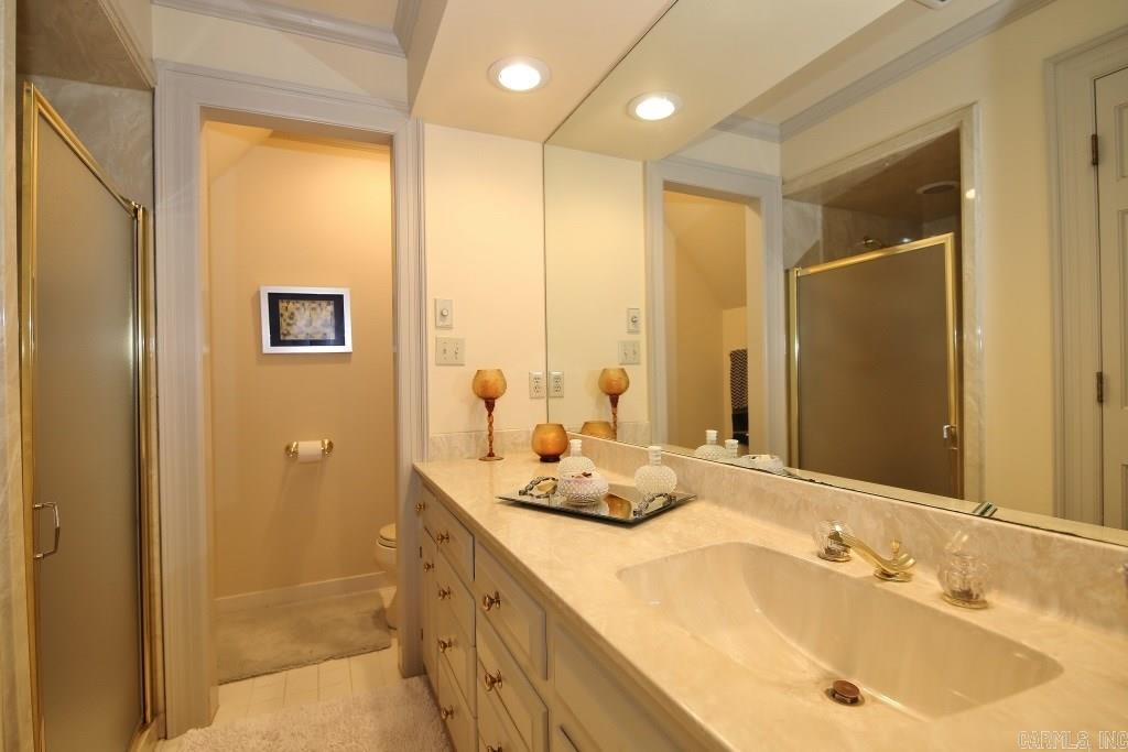 HICKORY HILLS - Residential