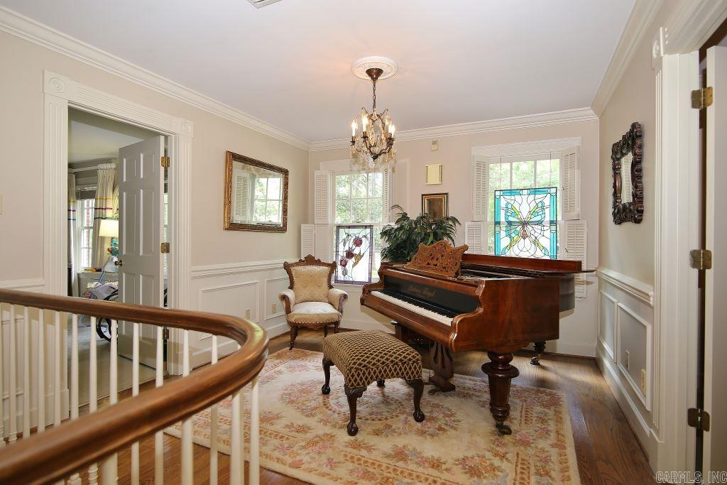 HICKORY HILLS - Residential