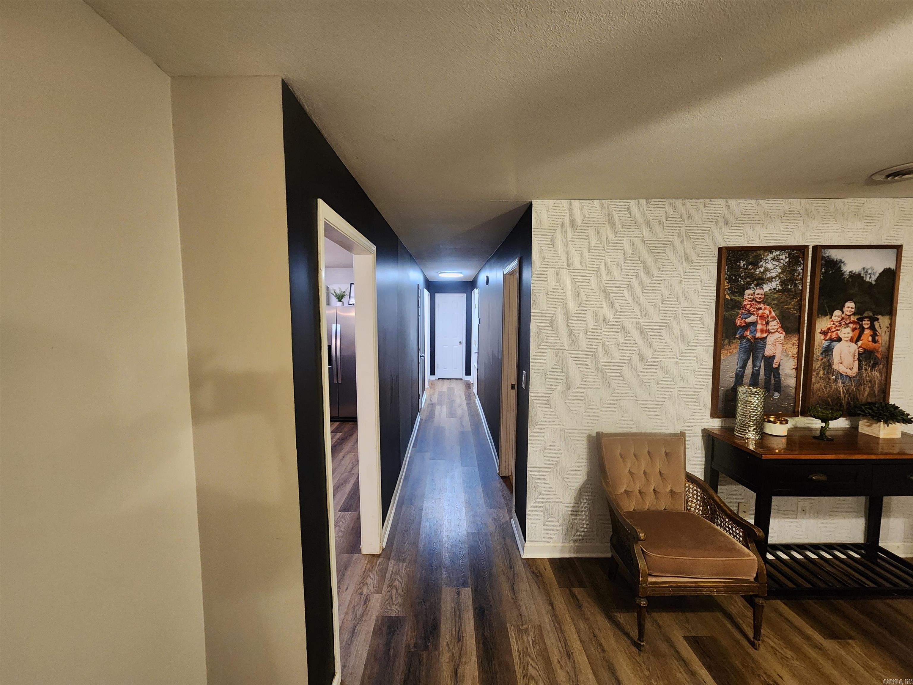 OAK MEADOWS ESTATE - Residential